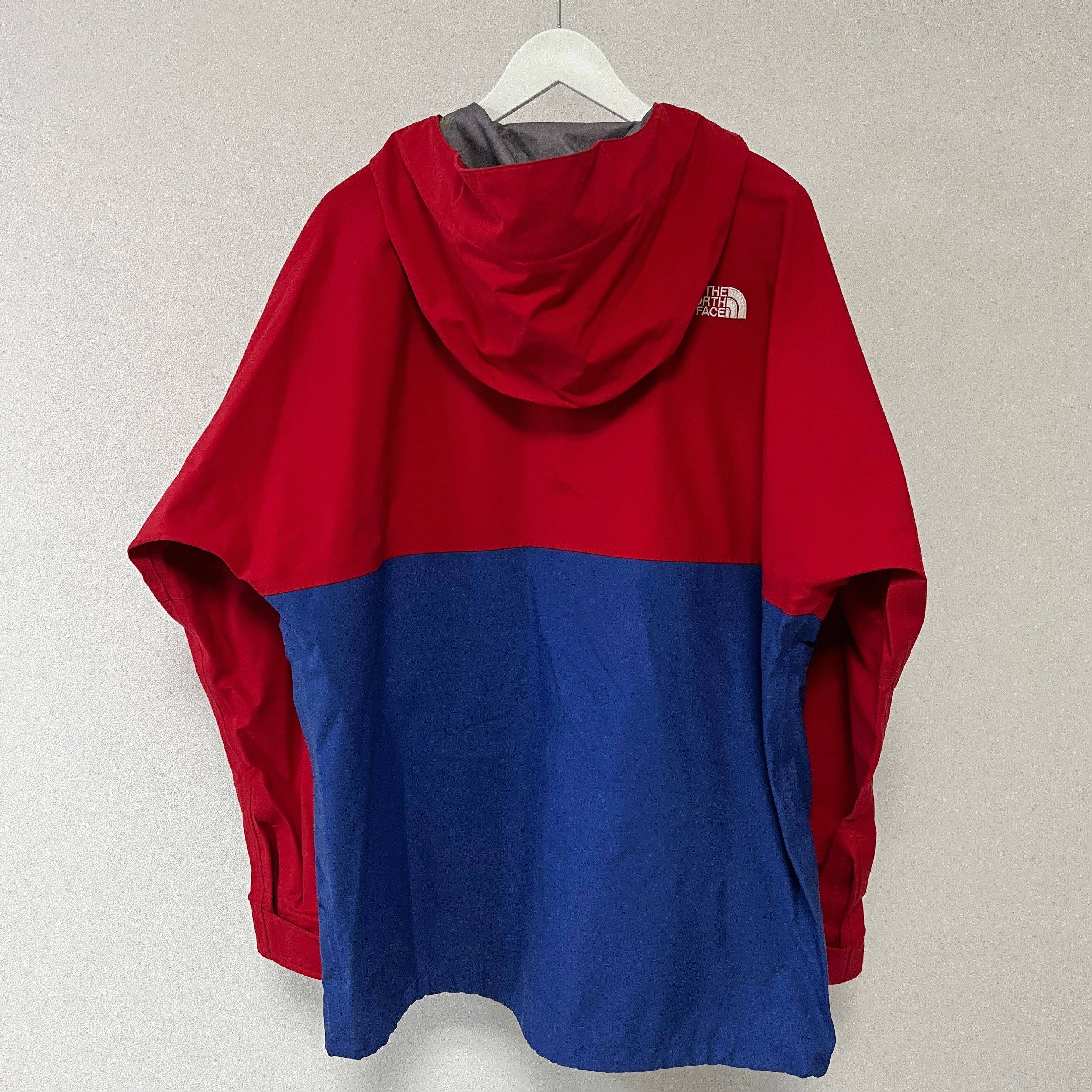 Supreme × The North Face Supreme The North Face SS10 Expedition Pullover Red Blue Size US XL / EU 56 / 4 - 2 Thumbnail