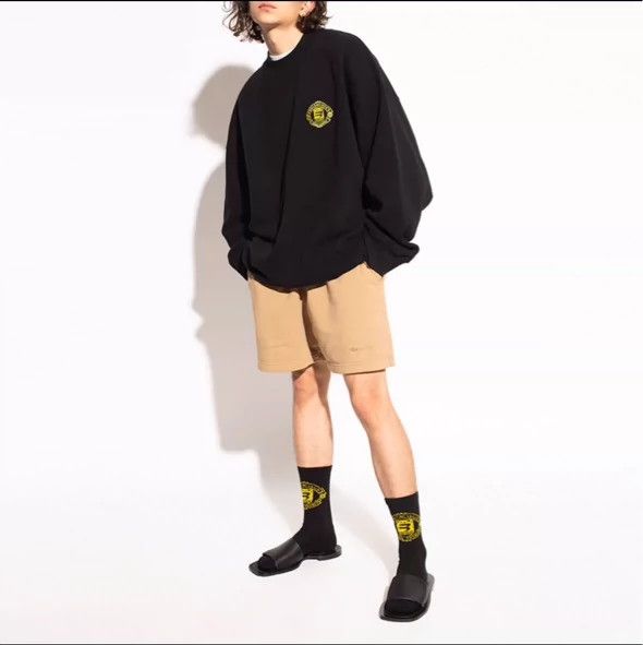 Balenciaga Balenciaga FW21 Sporty B Manchester United embroidered logo Size US M / EU 48-50 / 2 - 7 Thumbnail