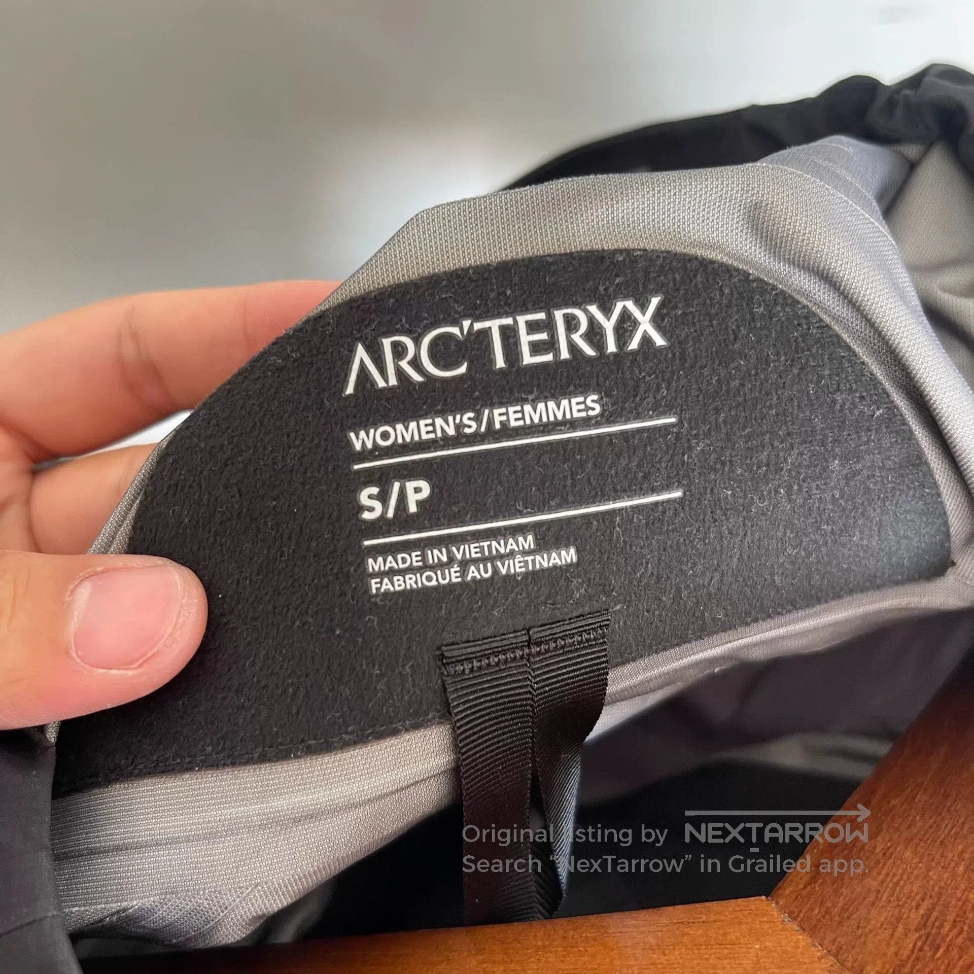 Arc'teryx Arcteryx Women's Black Hooded Jacket. Size S / US 4 / IT 40 - 3 Thumbnail
