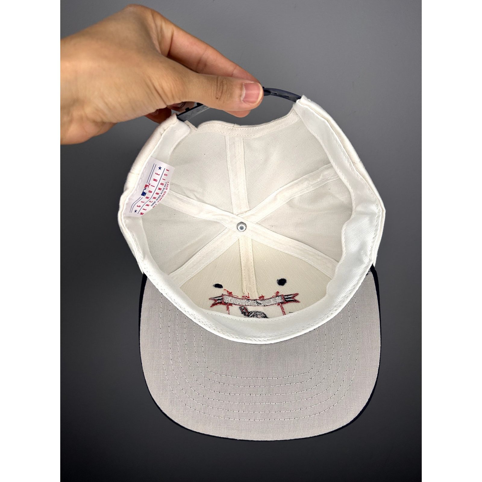 MLB × Vintage Vintage 90s Cleveland Indians MLB Champions Snapback Hat Size ONE SIZE - 4 Thumbnail