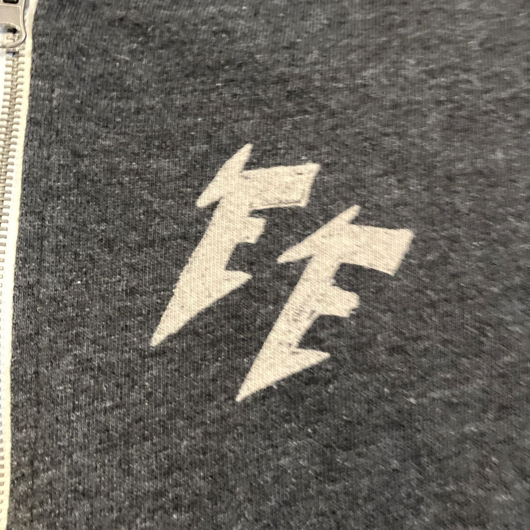 Vintage Foo Fighters 2018 Wrigley Field Hoodie Sweatshirt Large RARE Full Zip Gray Men Size US L / EU 52-54 / 3 - 3 Thumbnail