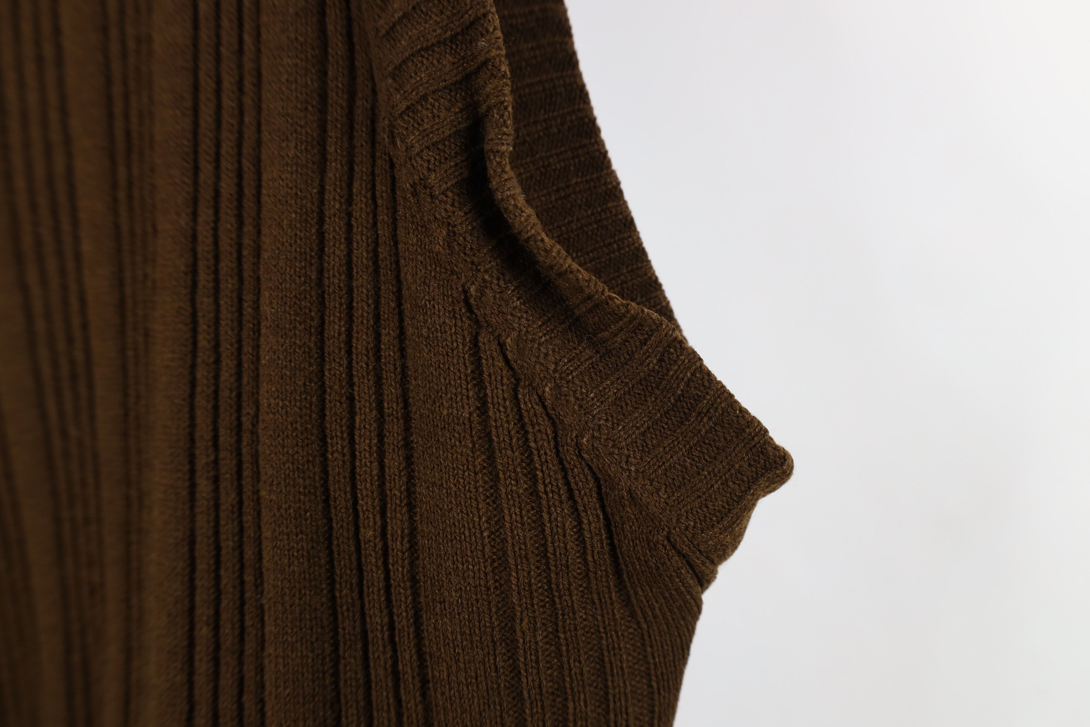 Vintage Vintage 70s Streetwear Chunky Ribbed Knit Sweater Vest Brown Size L / US 10 / IT 46 - 5 Thumbnail