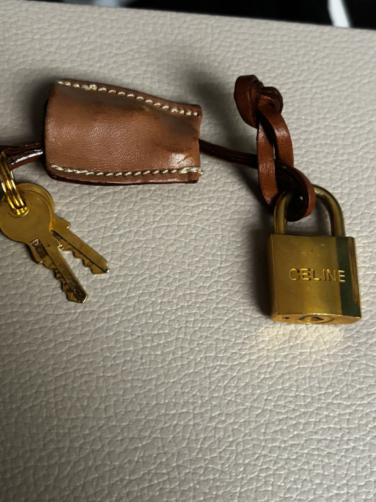 Celine Celine lock and key Size ONE SIZE - 2 Thumbnail