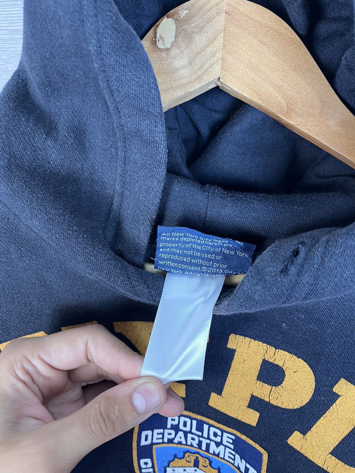 Vintage Vintage men’s hoodie NYPD New York City Police Dept 2013s Size US S / EU 44-46 / 1 - 10 Thumbnail
