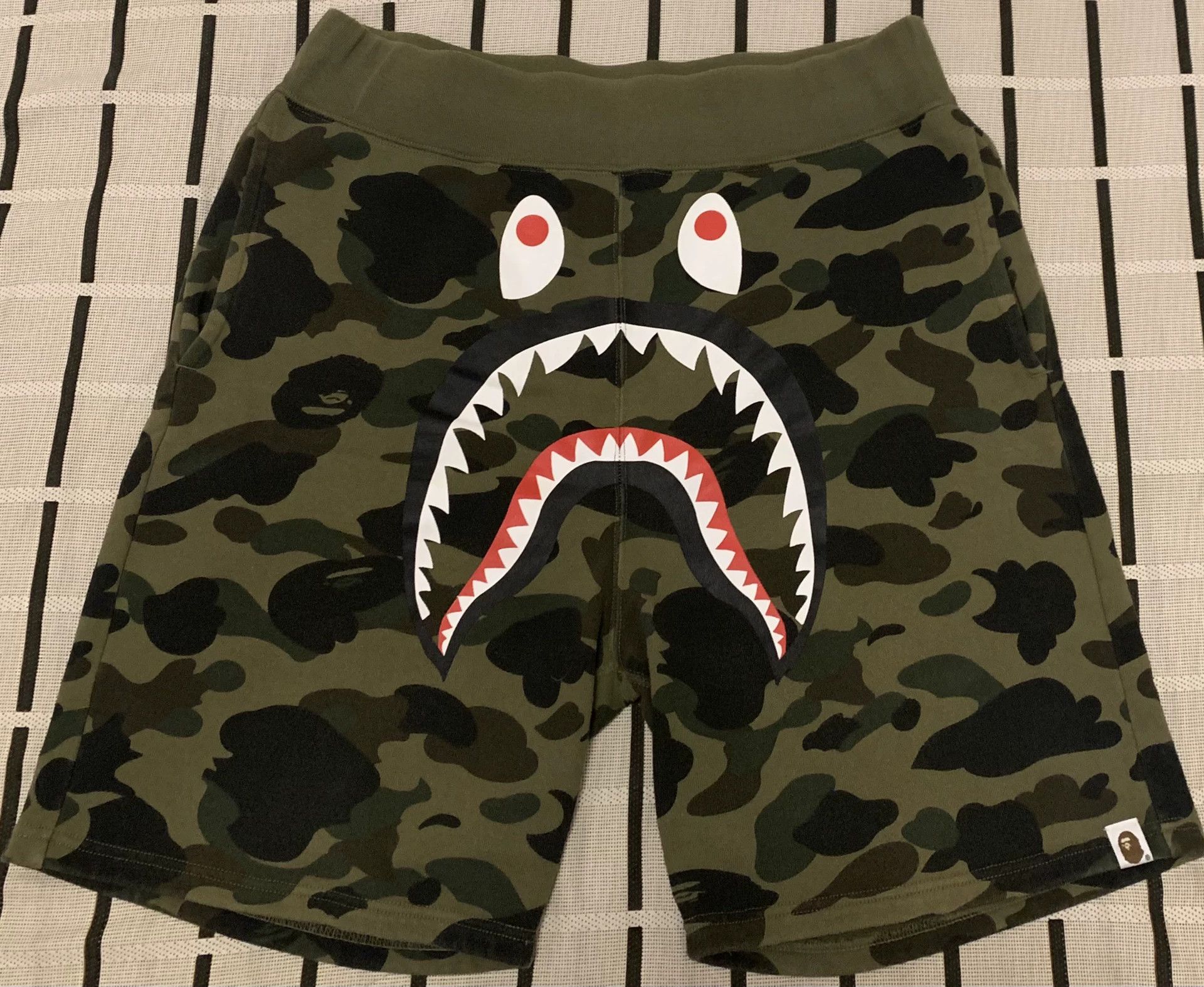 Bape Bape Shark Camo Green Casual Pants XL Men Size US 36 / EU 52 - 1 Thumbnail