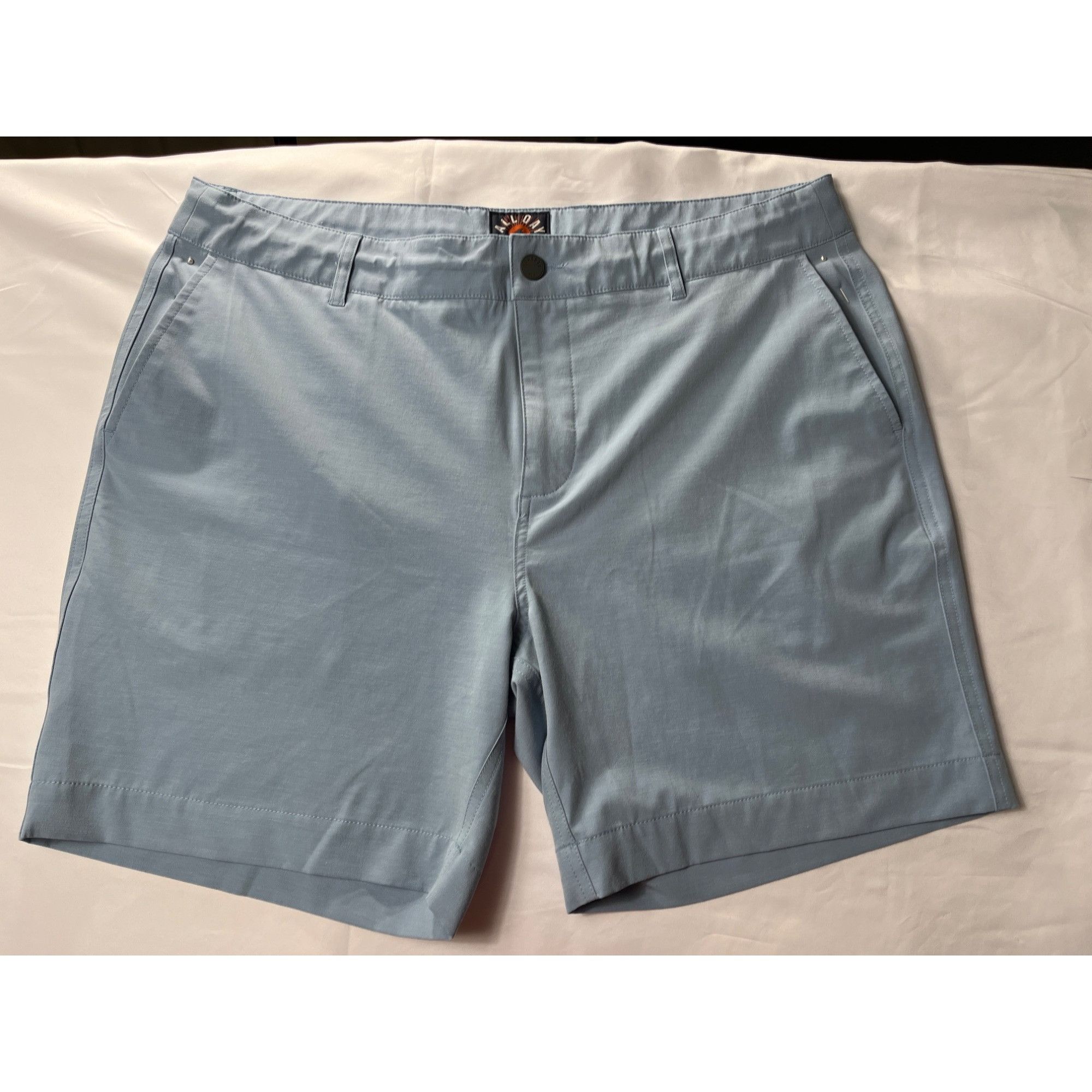 Faherty Faherty Mens Light Blue Casual Shorts Size 36 SKU 7099 Size US 36 / EU 52 - 1 Thumbnail