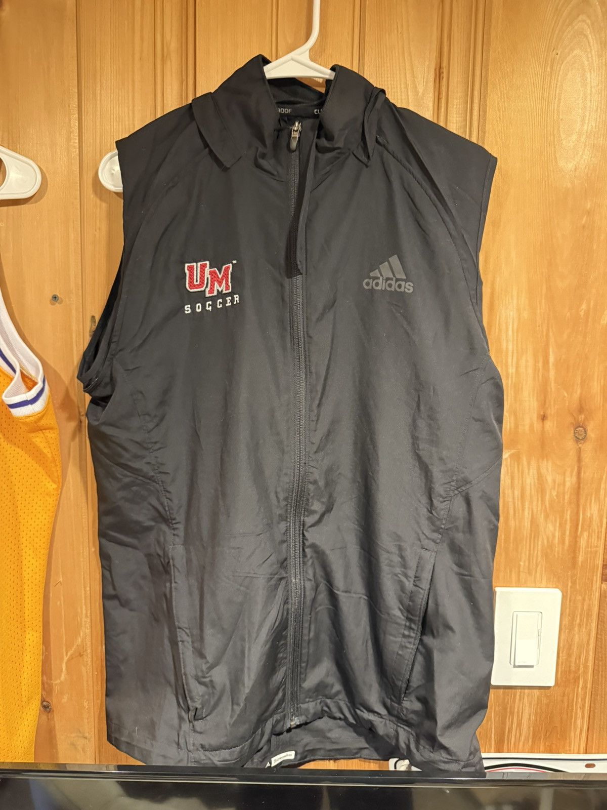Adidas UMass Soccer warmup jacket Size US M / EU 48-50 / 2 - 2 Thumbnail