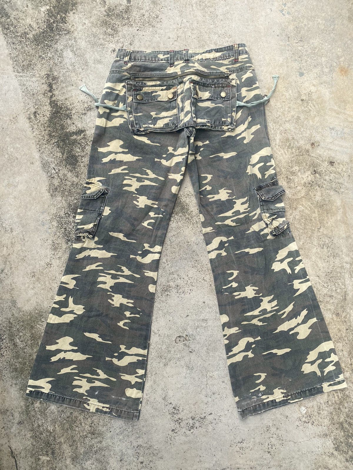 If Six Was Nine × Japanese Brand Flare Jeans Camo Cargo Bondage Bush Pants Low Rise Size US 29 - 15 Thumbnail