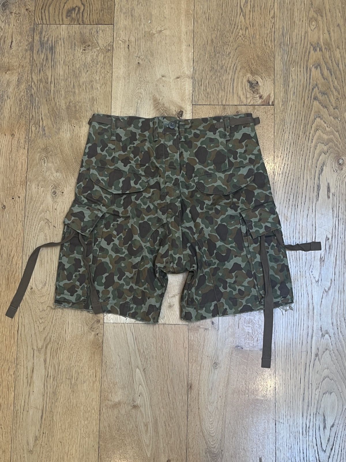 CDG COMME DES GARÇONS FULL ZIP OFF GANRYU UTILITY SHORTS