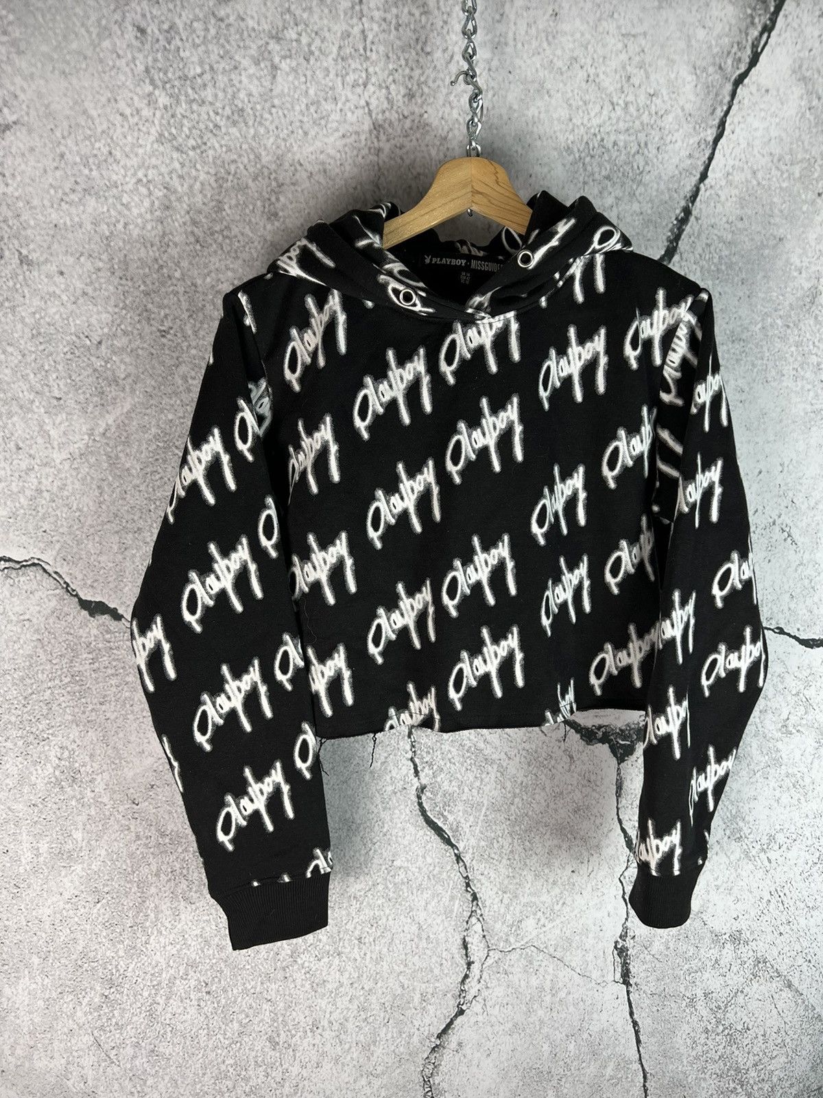Playboy Playboy short top Sweatshirt Cropped Hoodie Long Sleeve Size L / US 10 / IT 46 - 1 Thumbnail
