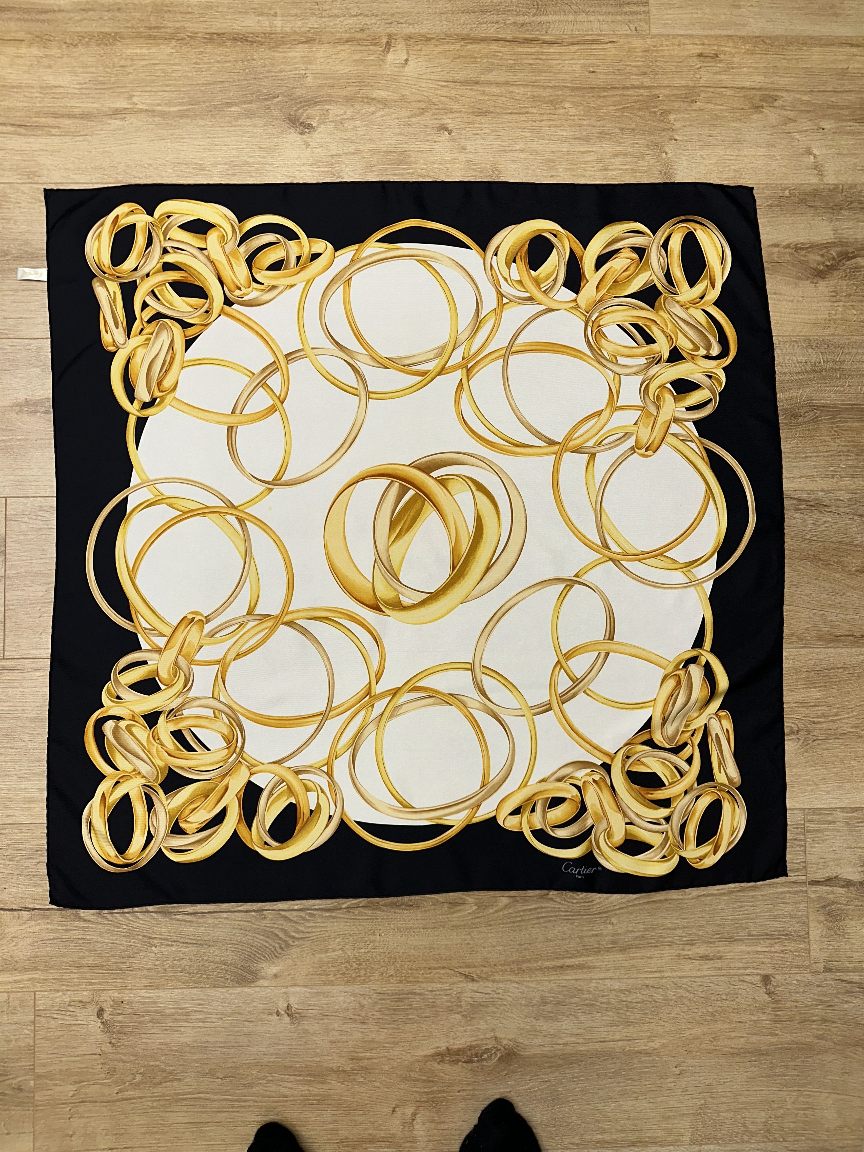 Cartier Cartier Silk Scarf 90 Interlocking Gold Rings Jewelry Size ONE SIZE - 1 Thumbnail