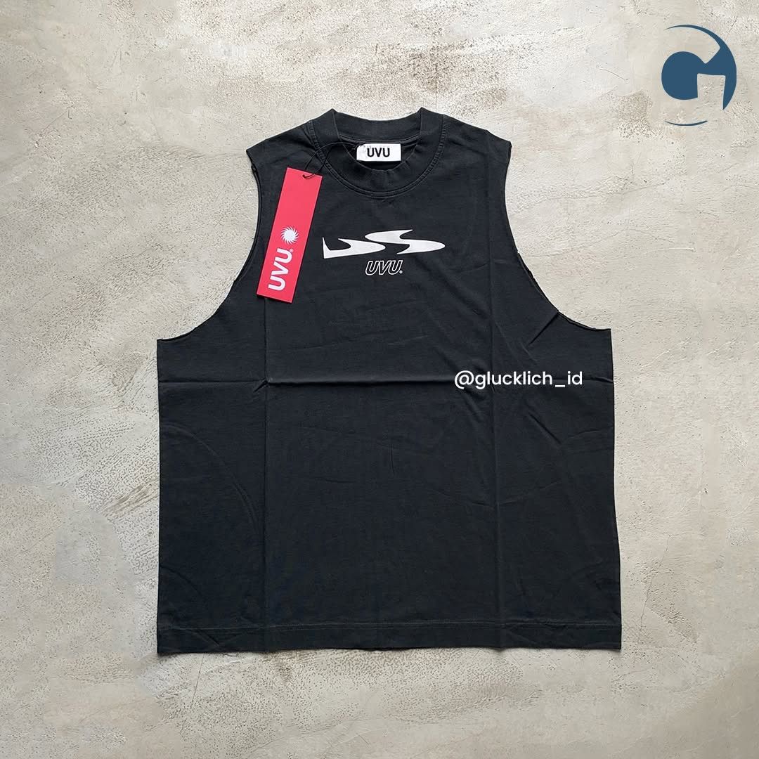 UVU UVU, Divine Stampede “London Marathon” Cut Off in Black Size US S / EU 44-46 / 1 - 5 Thumbnail