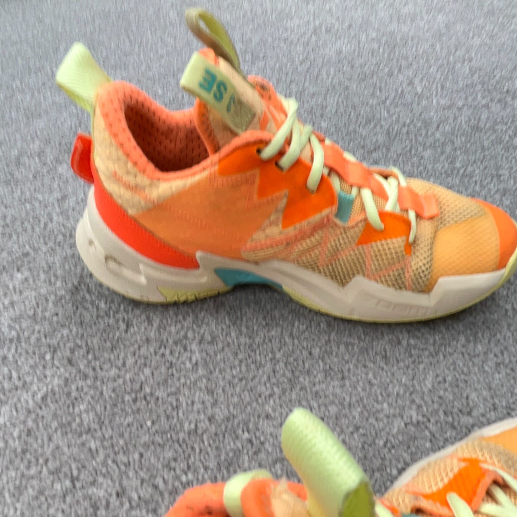 Nike Jordan Why Not Zer0.3 SE Melon Mint Mens Size 8 Sneaker Orange Nike CK6611 800 Size US 7 / EU 40 - 4 Thumbnail