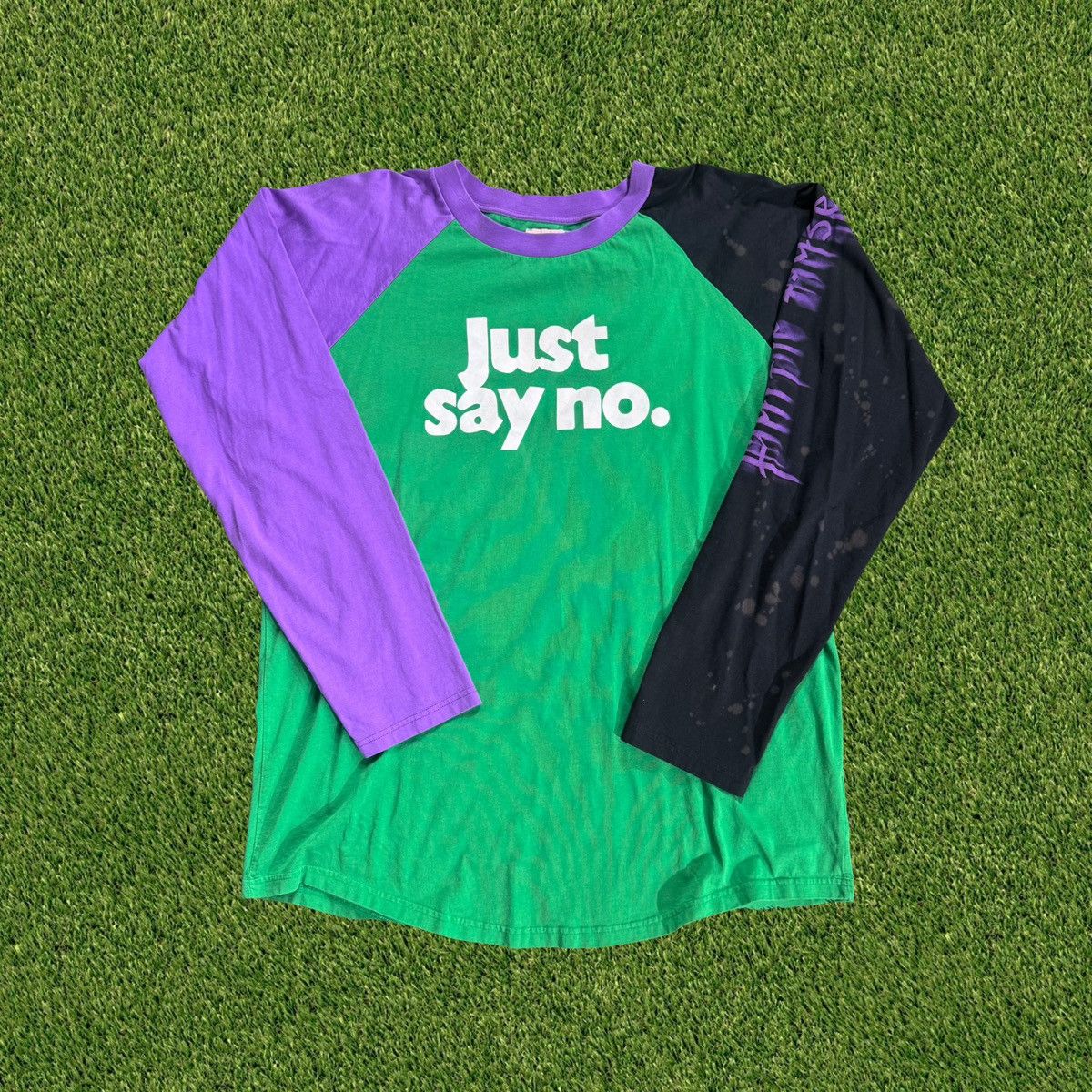 Palm Angels “Just Say No” Raglan Long Sleeve Tee Size: XL