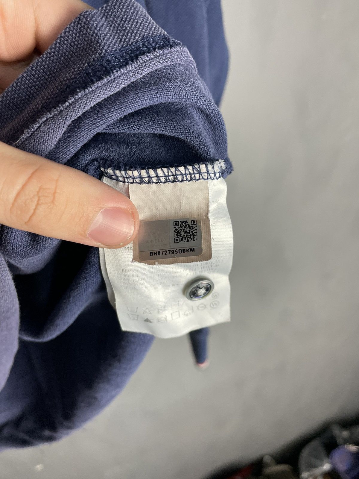 Moncler Moncler polo long sleeve size-L Size US L / EU 52-54 / 3 - 9 Thumbnail