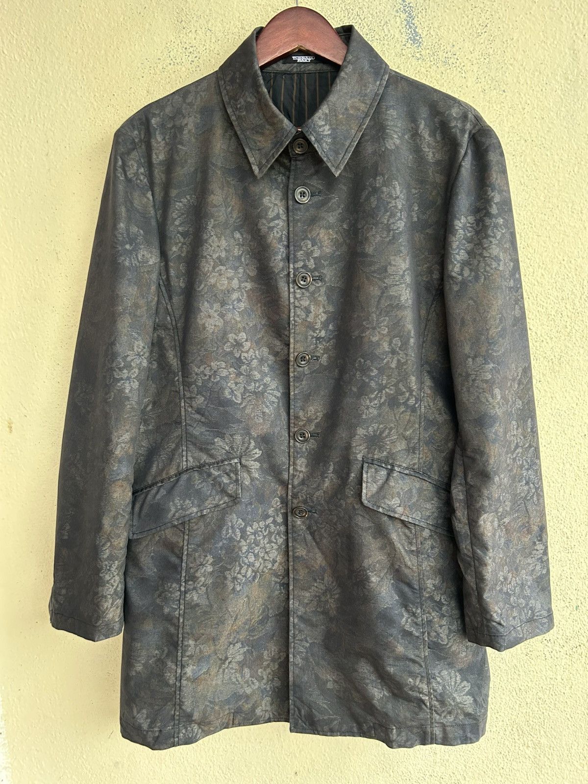 Tornado Mart Floral Buttons Up Jacket Size ONE SIZE - 1 Thumbnail