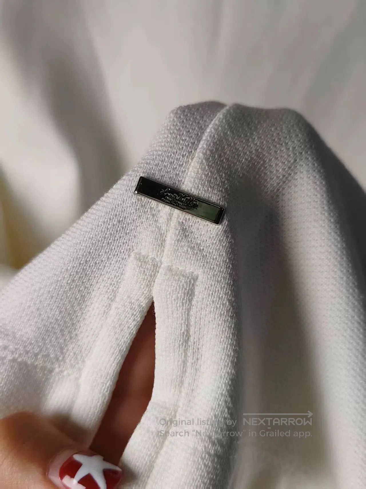 LVXWA Authentic LV Pocket Print Zip Short Sleeve. Size US M / EU 48-50 / 2 - 4 Thumbnail