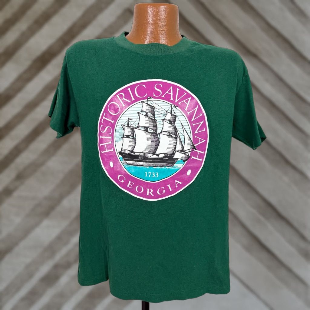 Hanes Vintage Hanes Savannah Georgia T-Shirt Adult Medium Green 90s Crew Neck Short Sleeve Graphic Print USA Men’s T-Shirt Size US M / EU 48-50 / 2 - 1 Thumbnail
