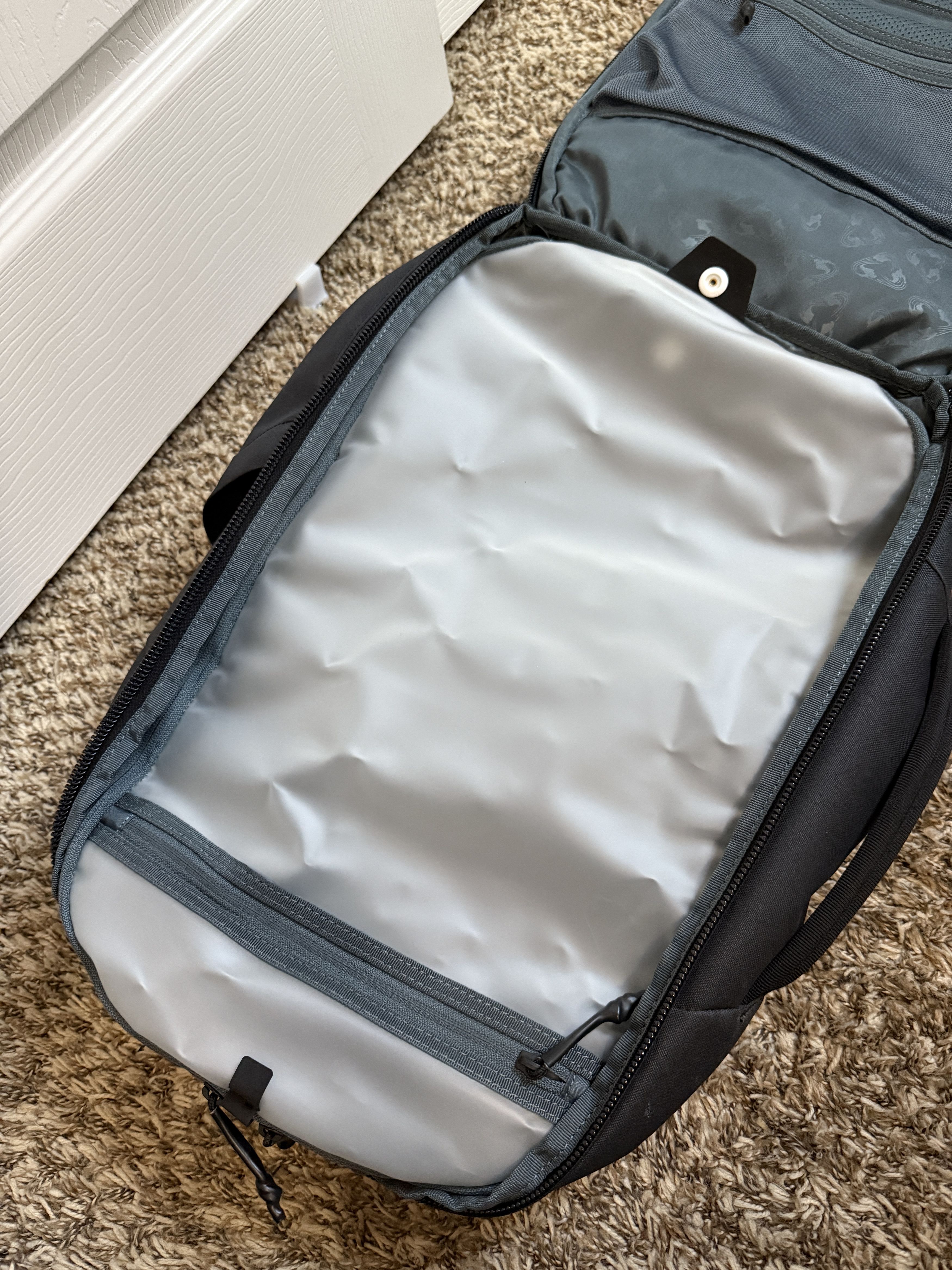 Outdoor Research Thule Aion Backpack - 28L Expandable up to 32L Size ONE SIZE - 15 Thumbnail