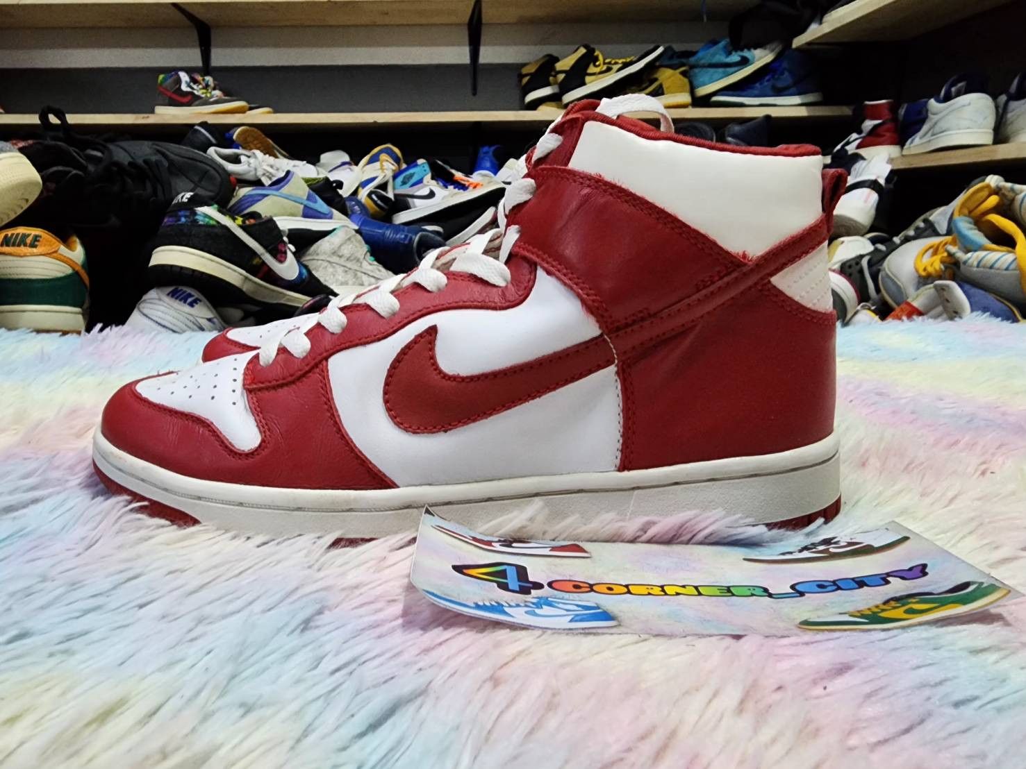 image of Nike Dunk High Varsity Red Shoes in Red/White, Men's (Size 9)