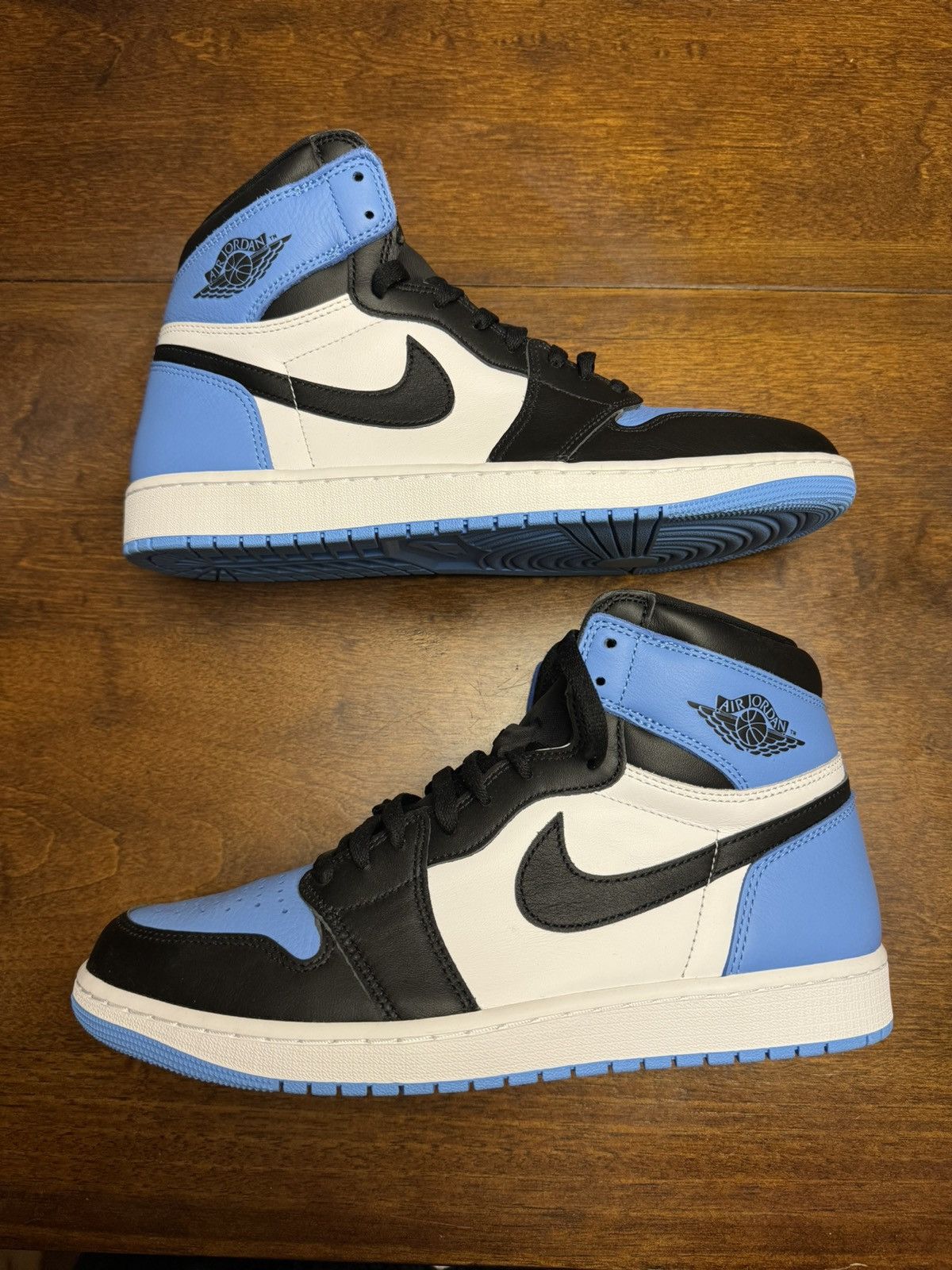 Jordan Brand × Nike Air Jordan 1 Retro High OG “UNC Toe” Size US 12 / EU 45 - 1 Thumbnail