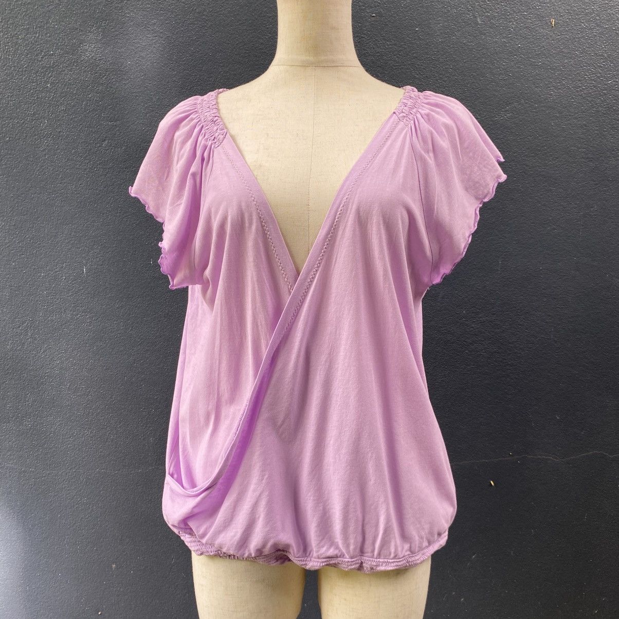 Tsumori Chisato Tsumori Chisato Lilac Draped V-Neck Top Size XS / US 0-2 / IT 36-38 - 1 Thumbnail