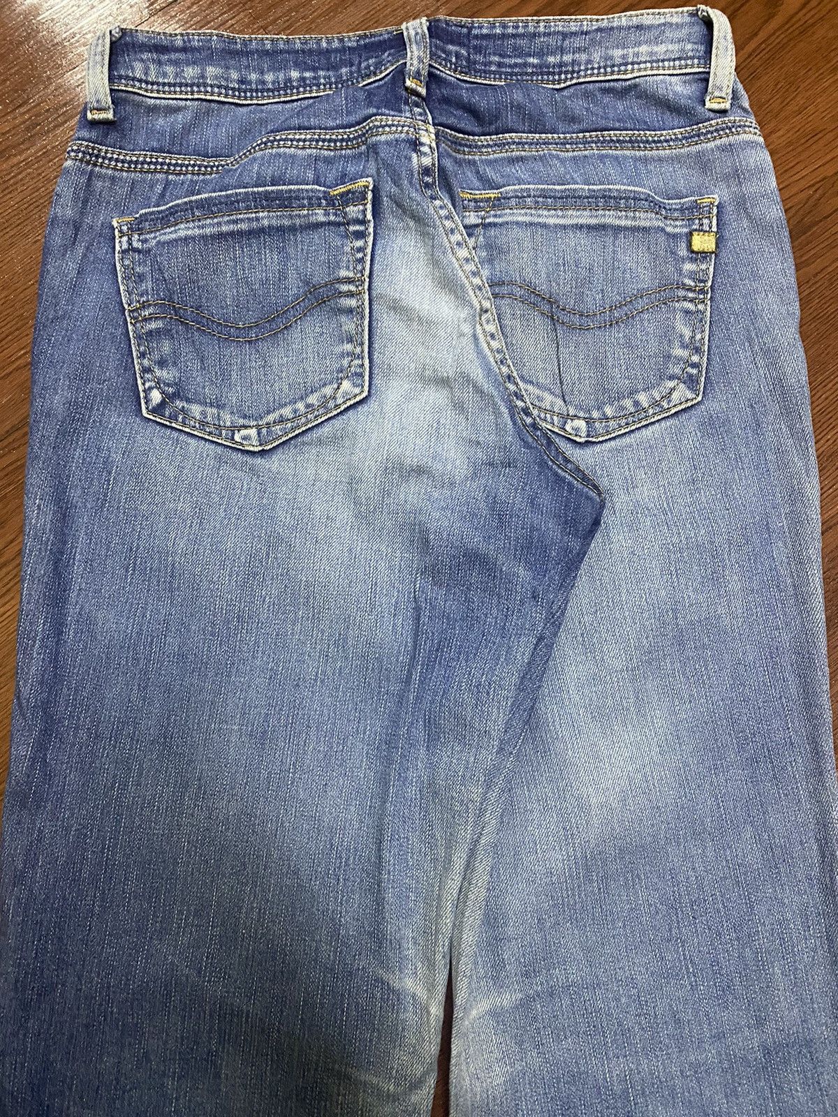 Japanese Brand Vintage C17 Gold Button Blue Faded Wash Flare Jeans Size US 27 - 5 Thumbnail