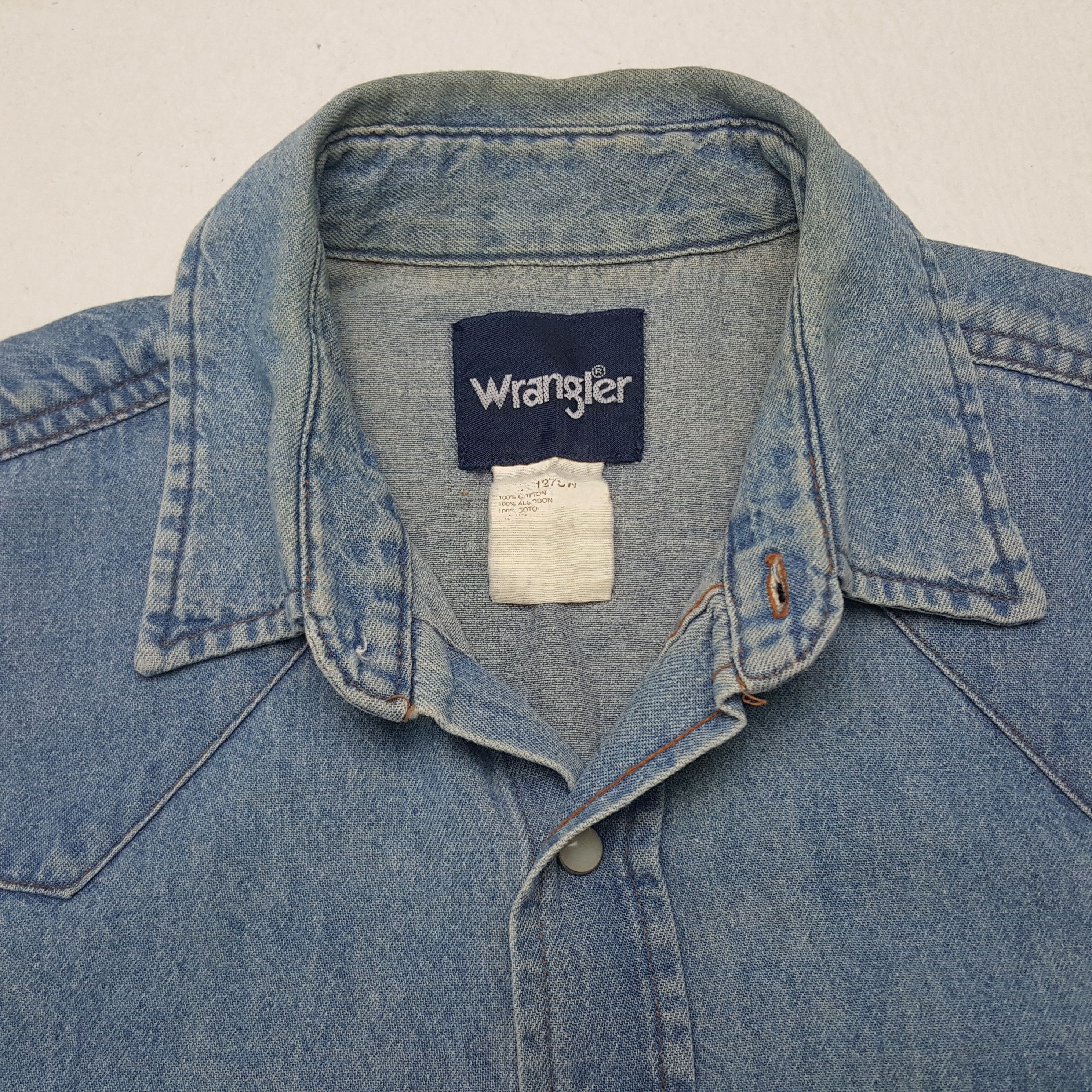 Vintage × Wrangler Vintage Wrangler American Retro Style Denim Shirt Button Up Size US L / EU 52-54 / 3 - 4 Thumbnail