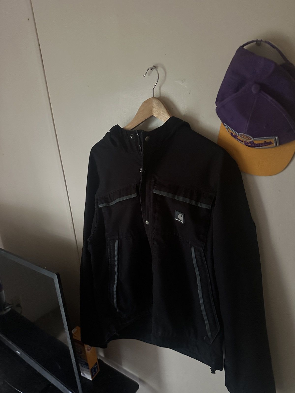 Black carhartt jacket