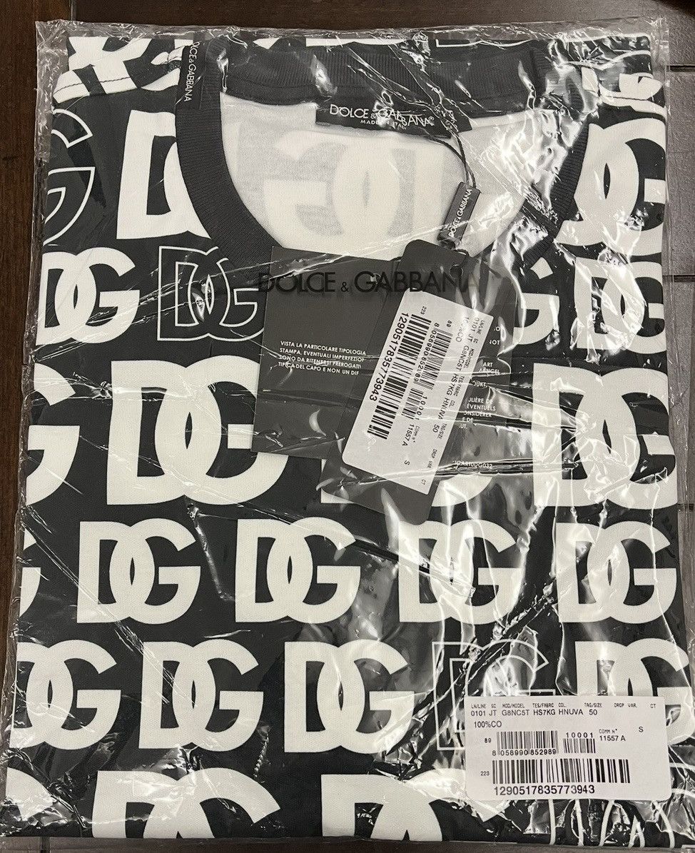 Dolce & Gabbana all-over DG logo-print T-shirt Size US M / EU 48-50 / 2 - 6 Thumbnail