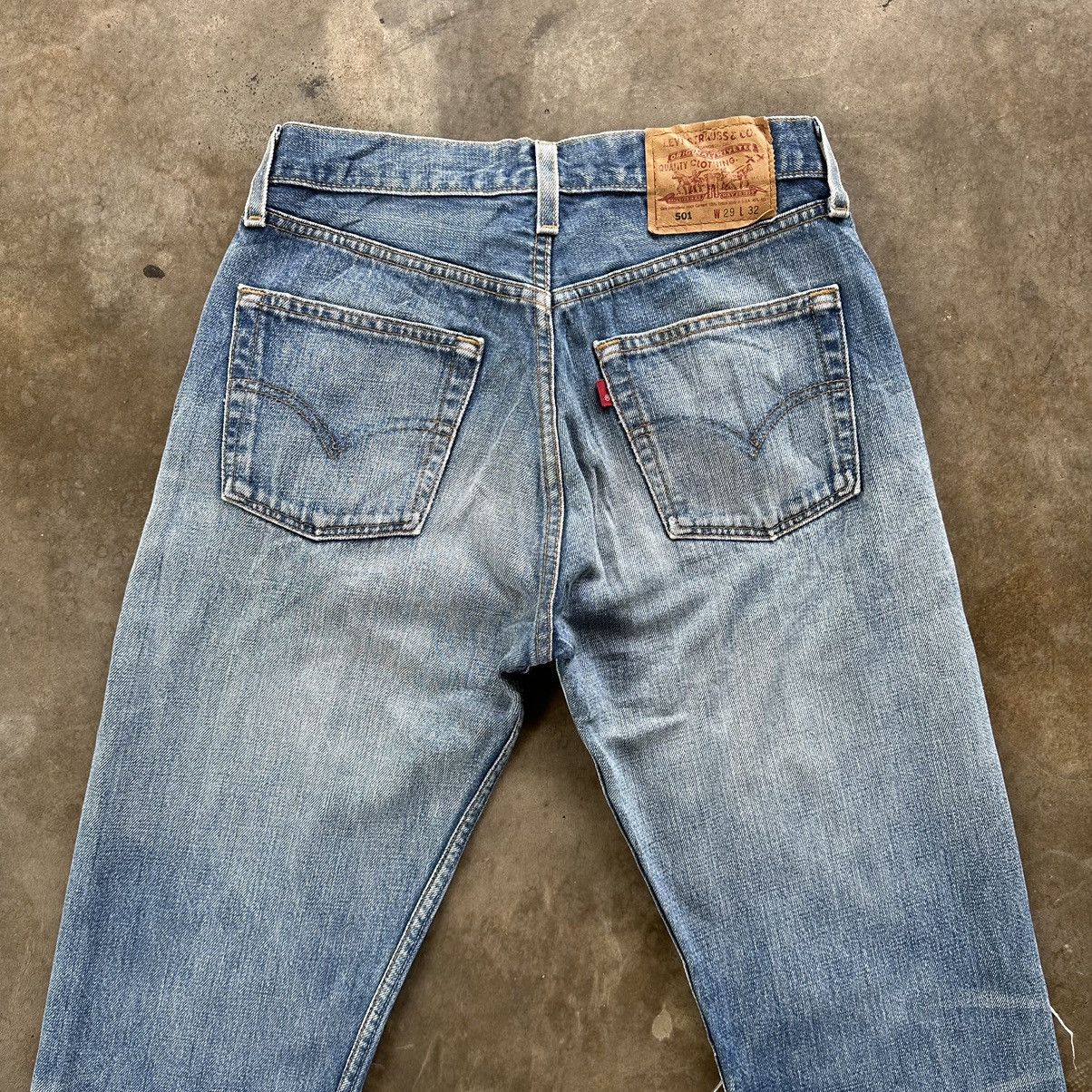 Levi's Vintage Levi’s 501 Distressed Denim Faded Jean Pant W28 Size US 28 / EU 44 - 12 Thumbnail