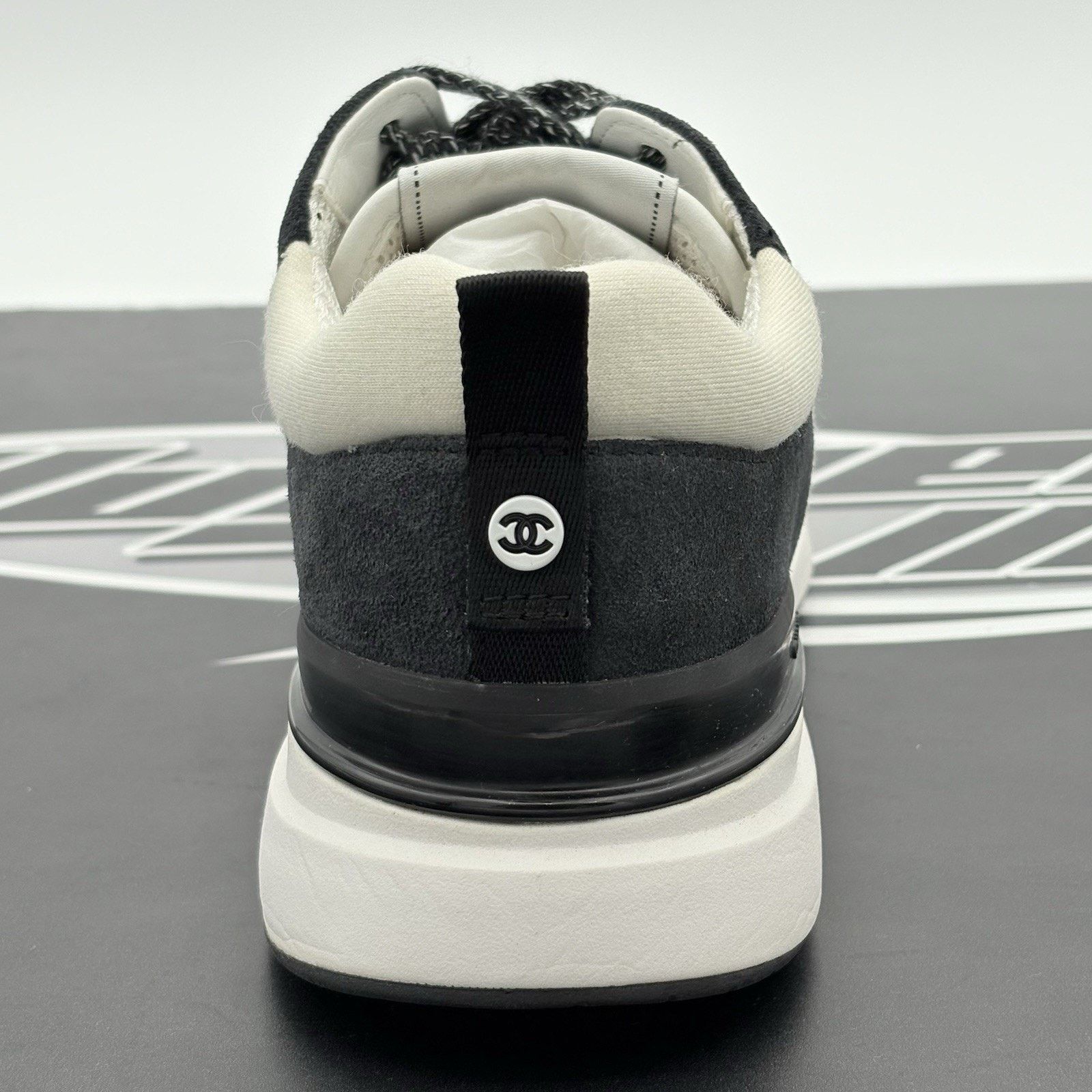 Chanel Chanel Interlocking CC Logo Suede Sneaker ' Green '| WORN 1x Size US 8 / EU 41 - 3 Thumbnail