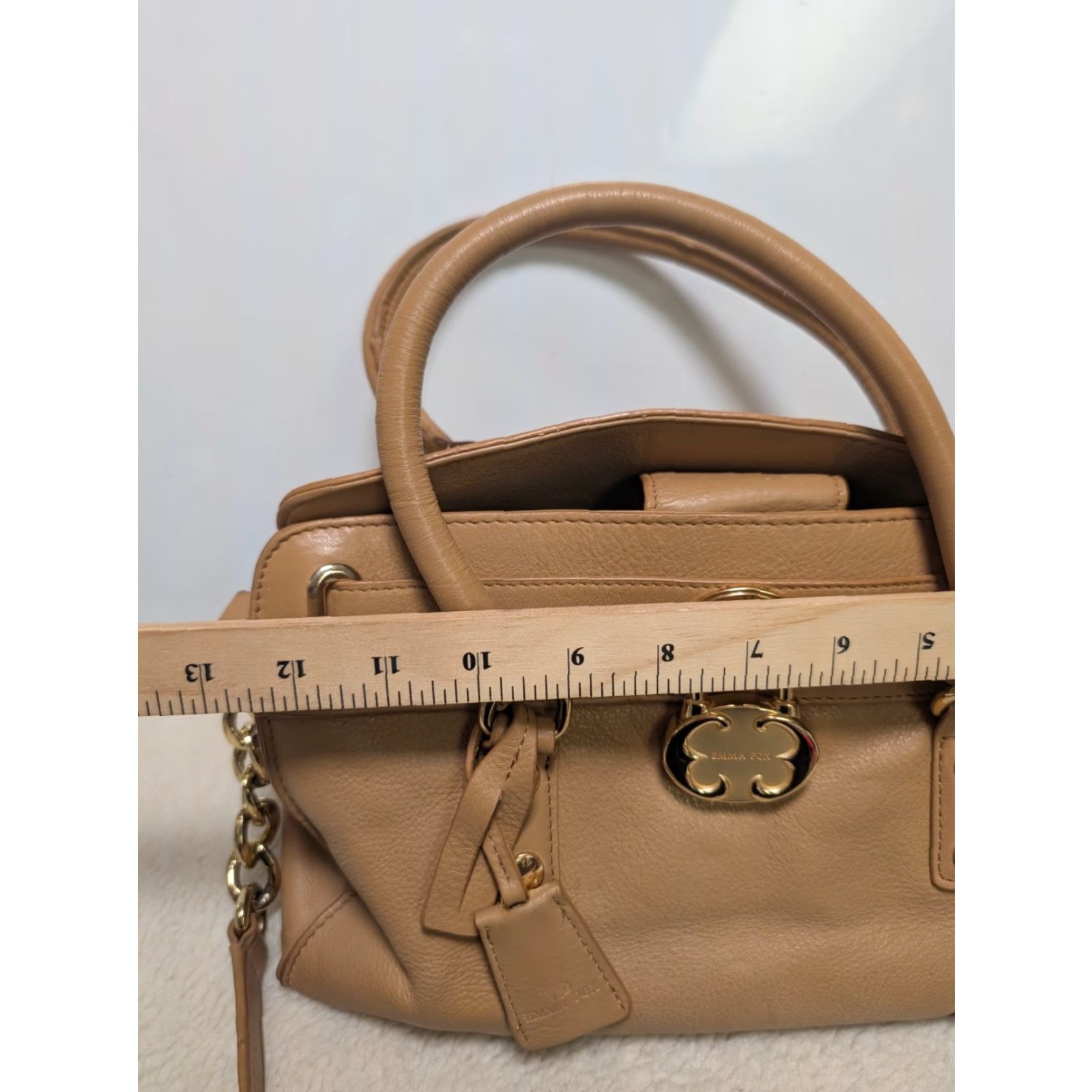 Doublet Emma Fox Cambridge Beige Leather Lock Handbag Satchel Double Handles Large Beige Gold-Plated Hardware Women Mens Womens Girls Boys N/A Size ONE SIZE - 4 Thumbnail