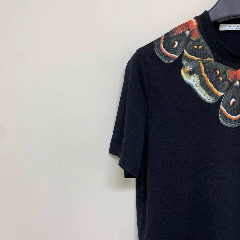Givenchy Givenchy Butterfly and Star Print T-Shirt 2506-Nextarrow Size US M / EU 48-50 / 2 - 5 Thumbnail