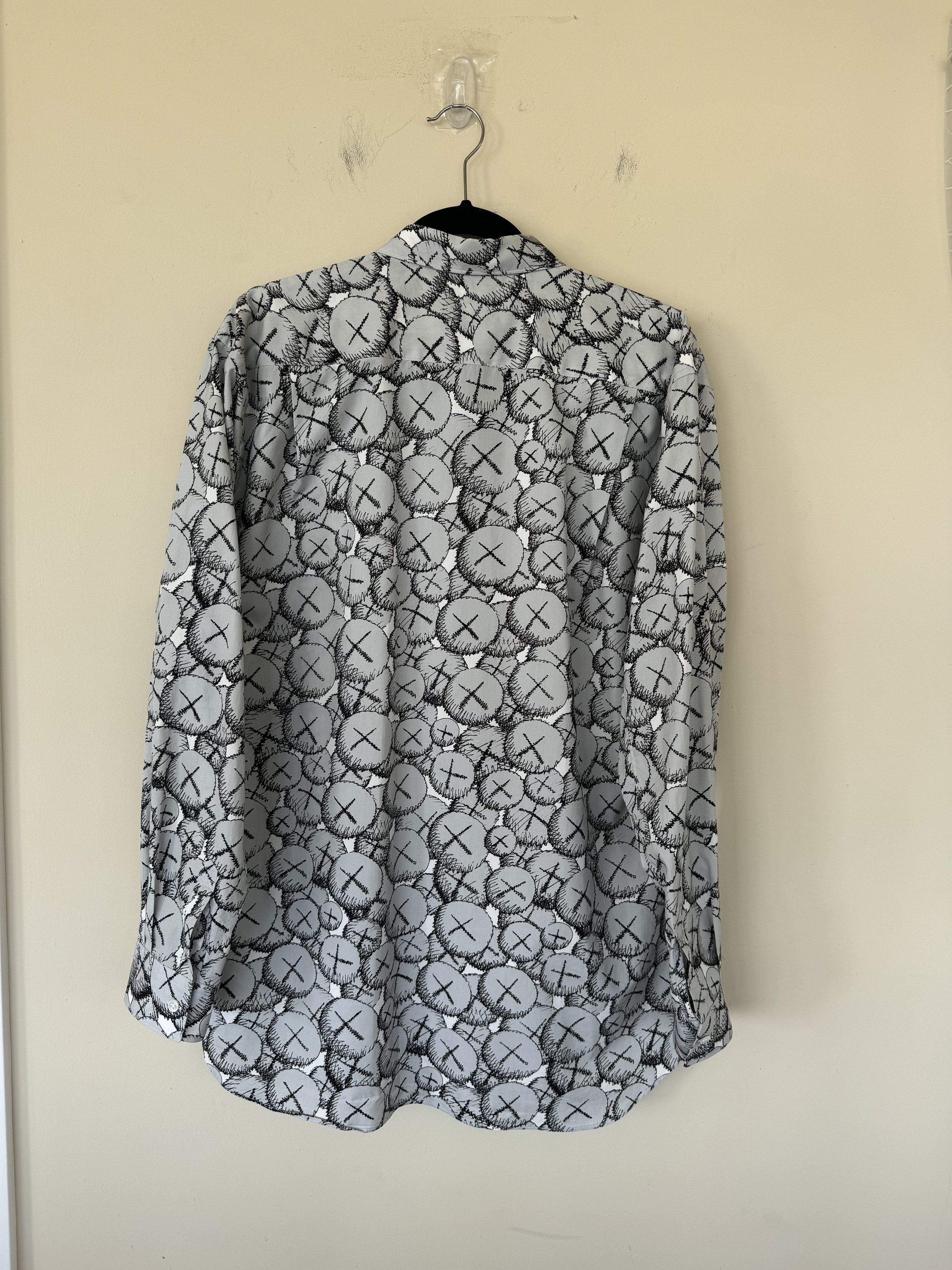 Comme des Garcons SHIRT × Kaws Comme des Garcons Shirt x Kaws Button Up Size US XL / EU 56 / 4 - 2 Thumbnail