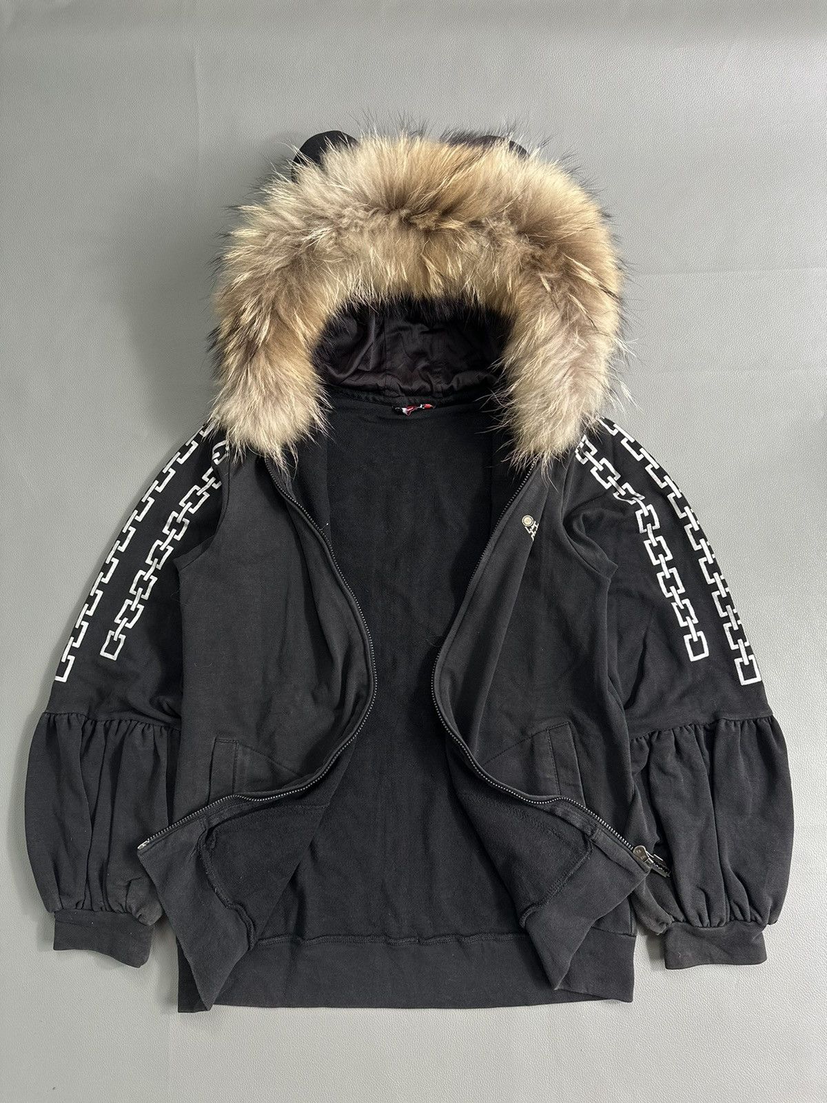 20471120 CRAZY FADED LOVE CHAIN FUR ZIP CAT HOODIE 2047 HYOMA STYLE Size US S / EU 44-46 / 1 - 6 Thumbnail