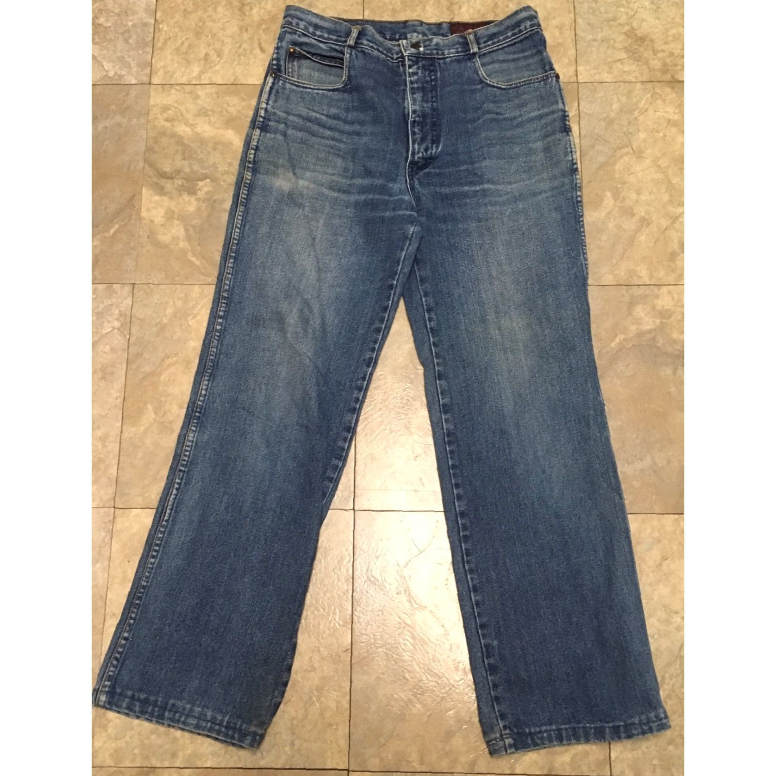 Vintage **VINTAGE Generra Jeans Men 33 Blue Classic Straight Leg 29 Inseam** User: **VINTAGE Generra Men's 33 Straight Leg Blue Jeans 29 Inseam** Size US 33 - 4 Thumbnail