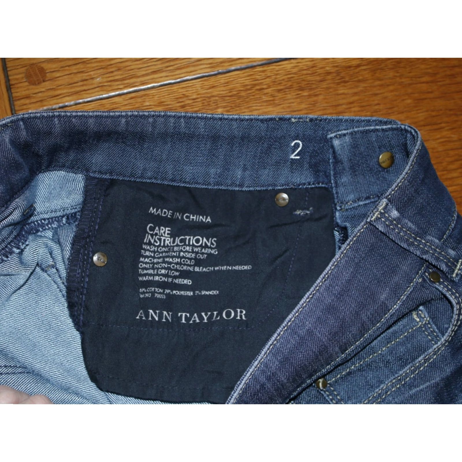Ann Taylor Ann Taylor Jeans Women Straight Denim Blue 2 28X31 Stretch Low Rise 31 Inseam 5-Pocket Regular Size Type Regular Dark Wash Womens Jeans Size 26" / US 2 / IT 38 - 7 Thumbnail
