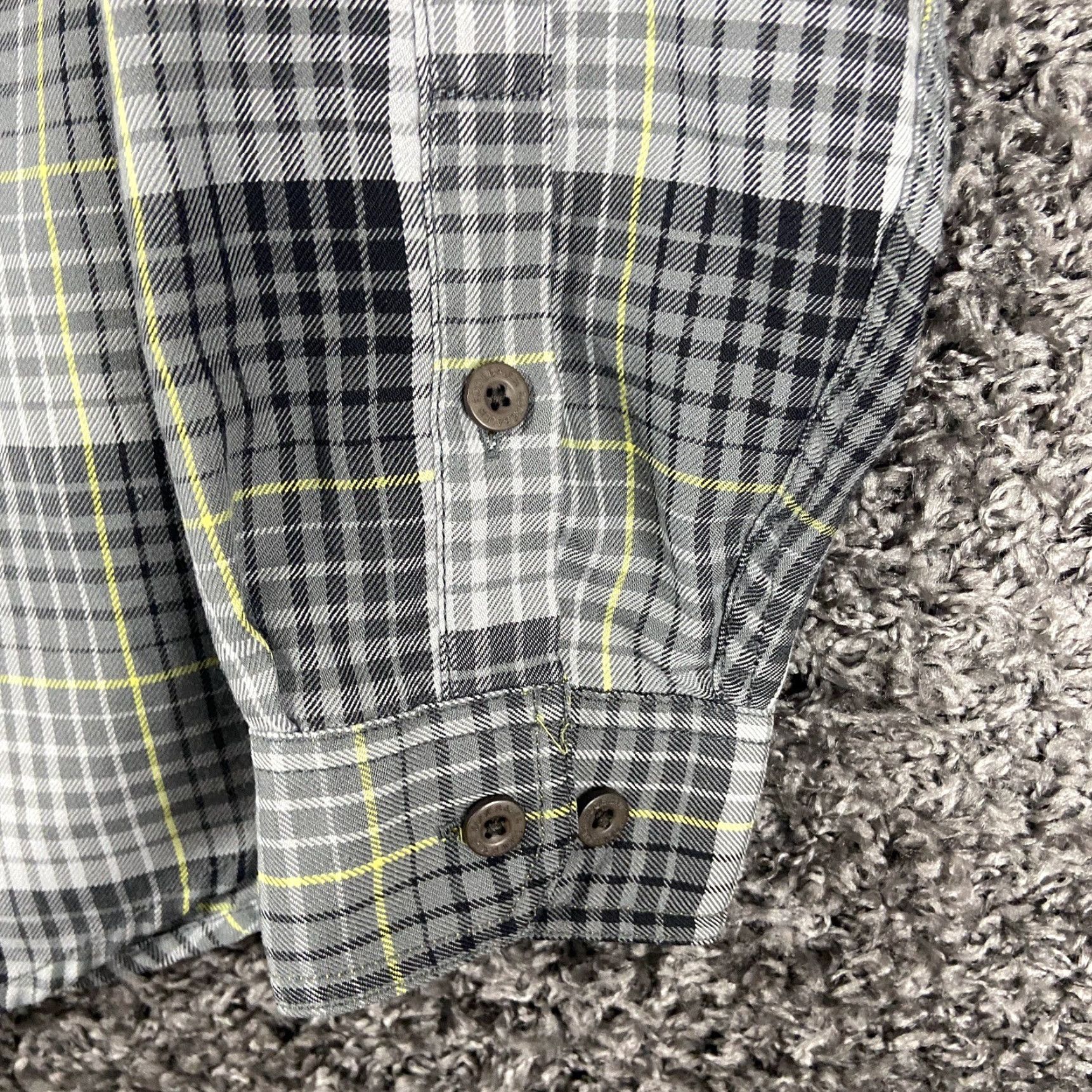Eddie Bauer Eddie Bauer Shirt Men M Gray Plaid Long Sleeve Button-Up Size US M / EU 48-50 / 2 - 3 Thumbnail