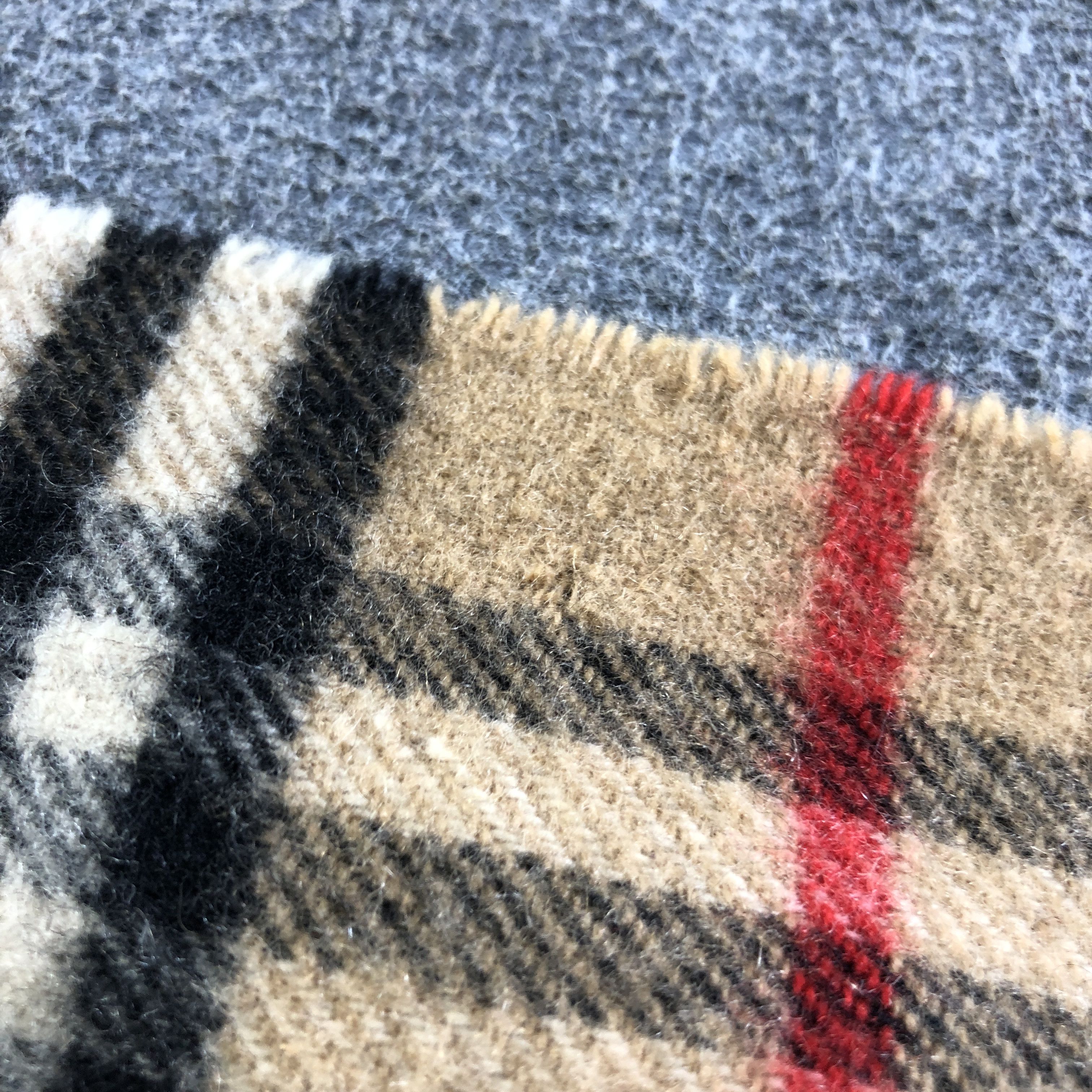 Burberry Burberrys Nova Check Tan Wool Scarf Muffler V2696 Size ONE SIZE - 20 Thumbnail