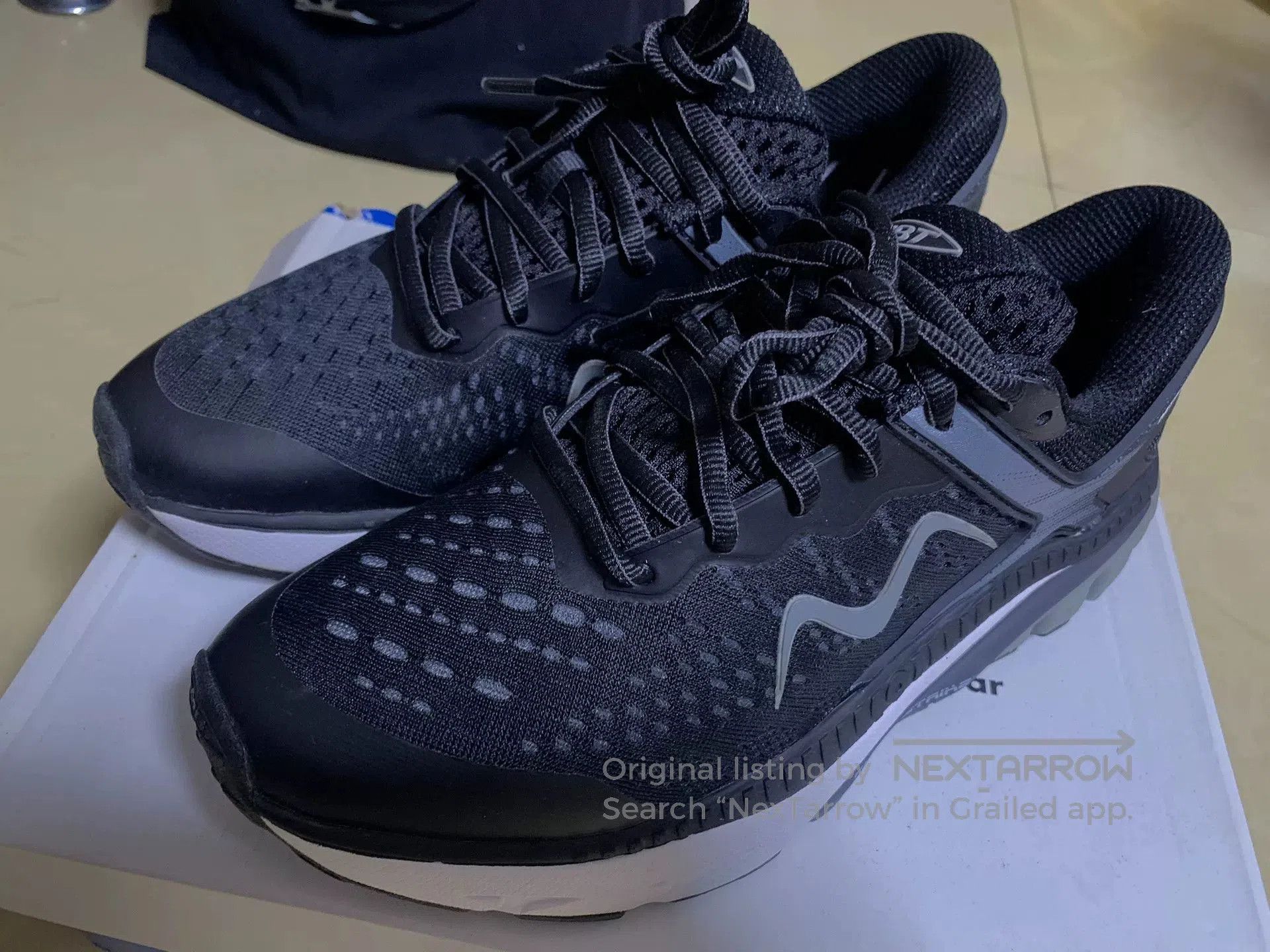 Japanese Brand MBT Men's Spring-Autumn Running Shoes. Size US 7 / EU 40 - 1 Thumbnail