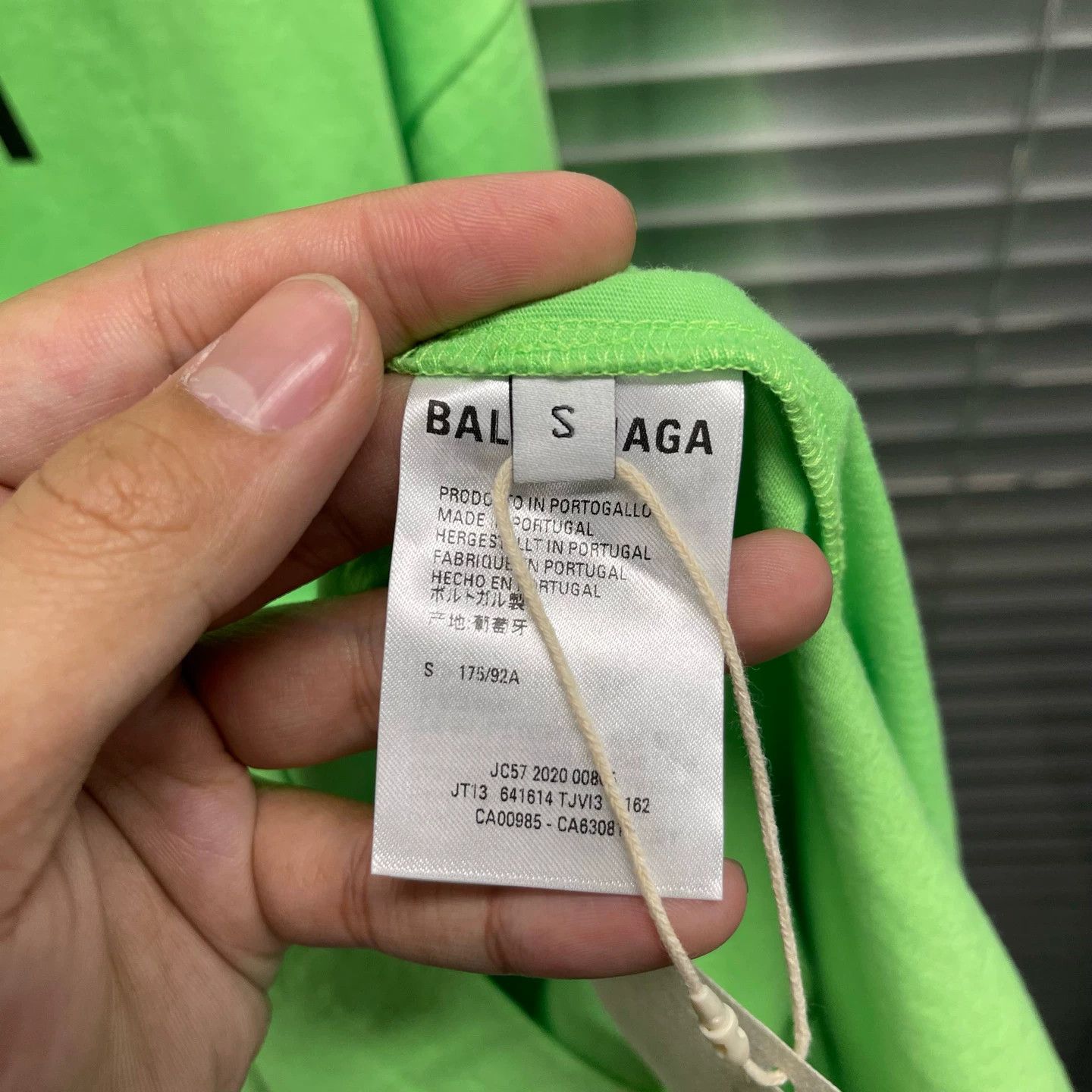 Balenciaga Balenciaga Green 8-Language Print Short-Sleeve Tee S 99 New Size US S / EU 44-46 / 1 - 5 Thumbnail