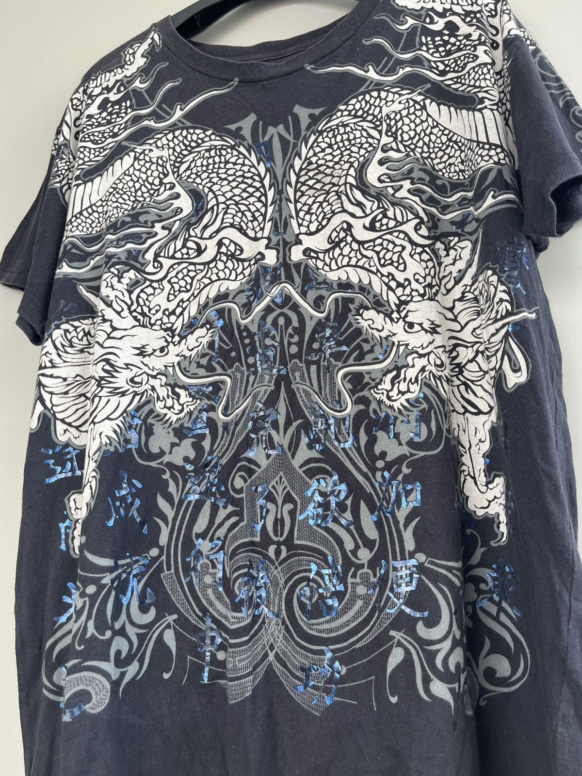 If Six Was Nine × Japanese Brand × Le Grande Bleu (L.G.B.) JAPANESE 88 TEES DRAGON TRIBAL KANJI AOP T-SHIRT Size US M / EU 48-50 / 2 - 3 Thumbnail