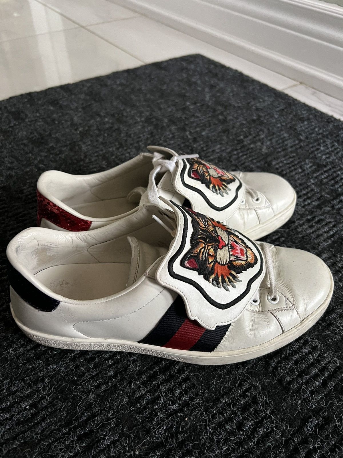 Gucci Gucci tiger patch ace sneakers Size US 9 / EU 42 - 2 Thumbnail