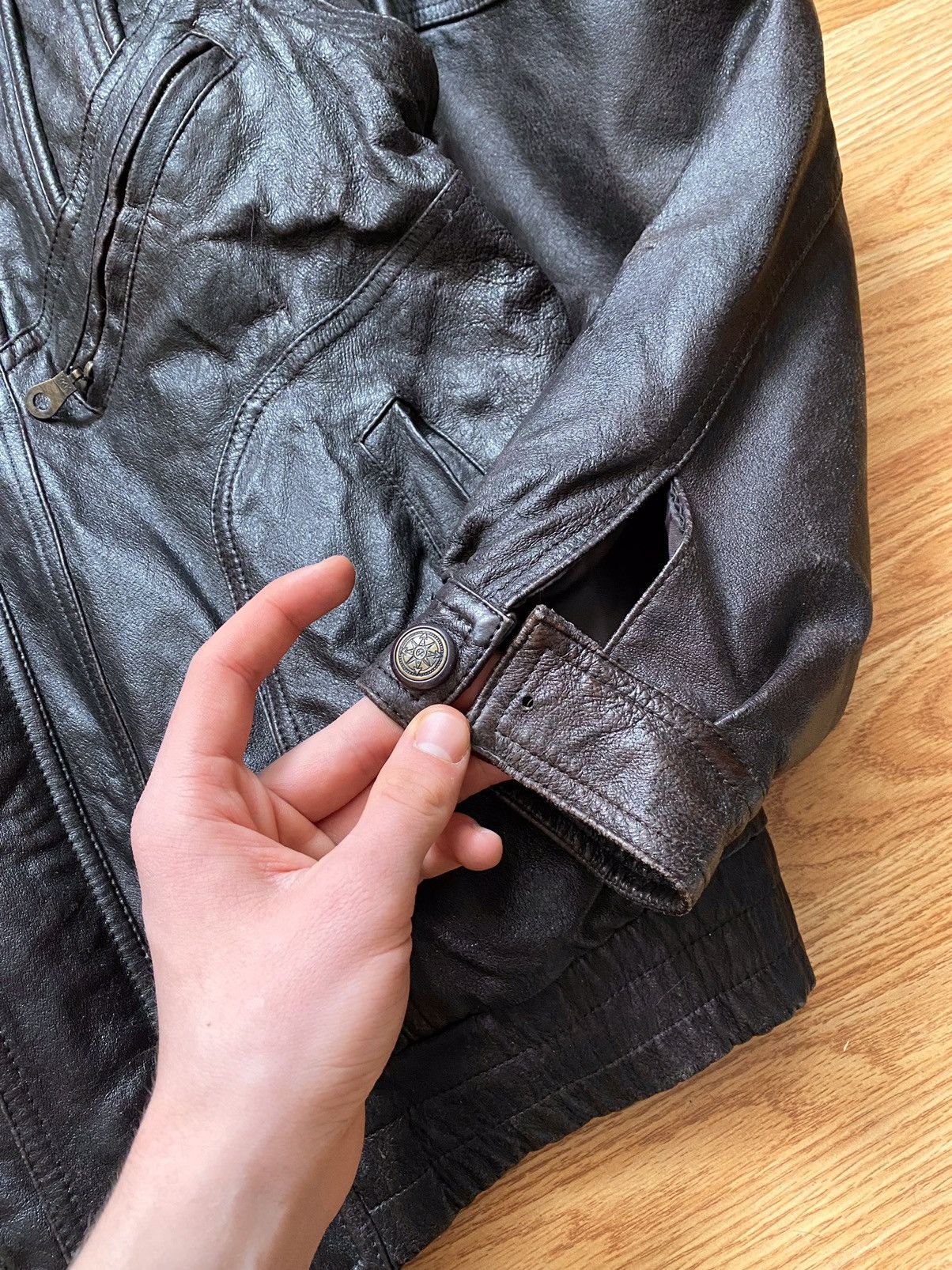 Vintage Vintage Leather Bomber Transformer Vest Jacket YKK Zip 80s Size US M / EU 48-50 / 2 - 7 Thumbnail