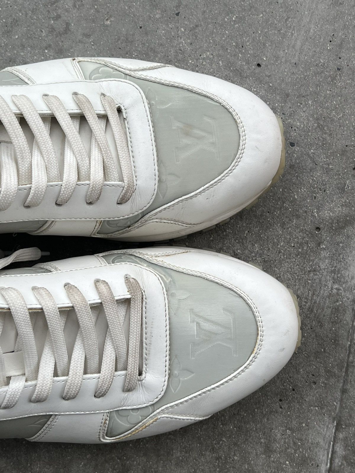 Designer × Louis Vuitton Louis Vuitton Run Away Sneaker Hype Designer rare 8LV Size US 9.5 / EU 42-43 - 5 Thumbnail