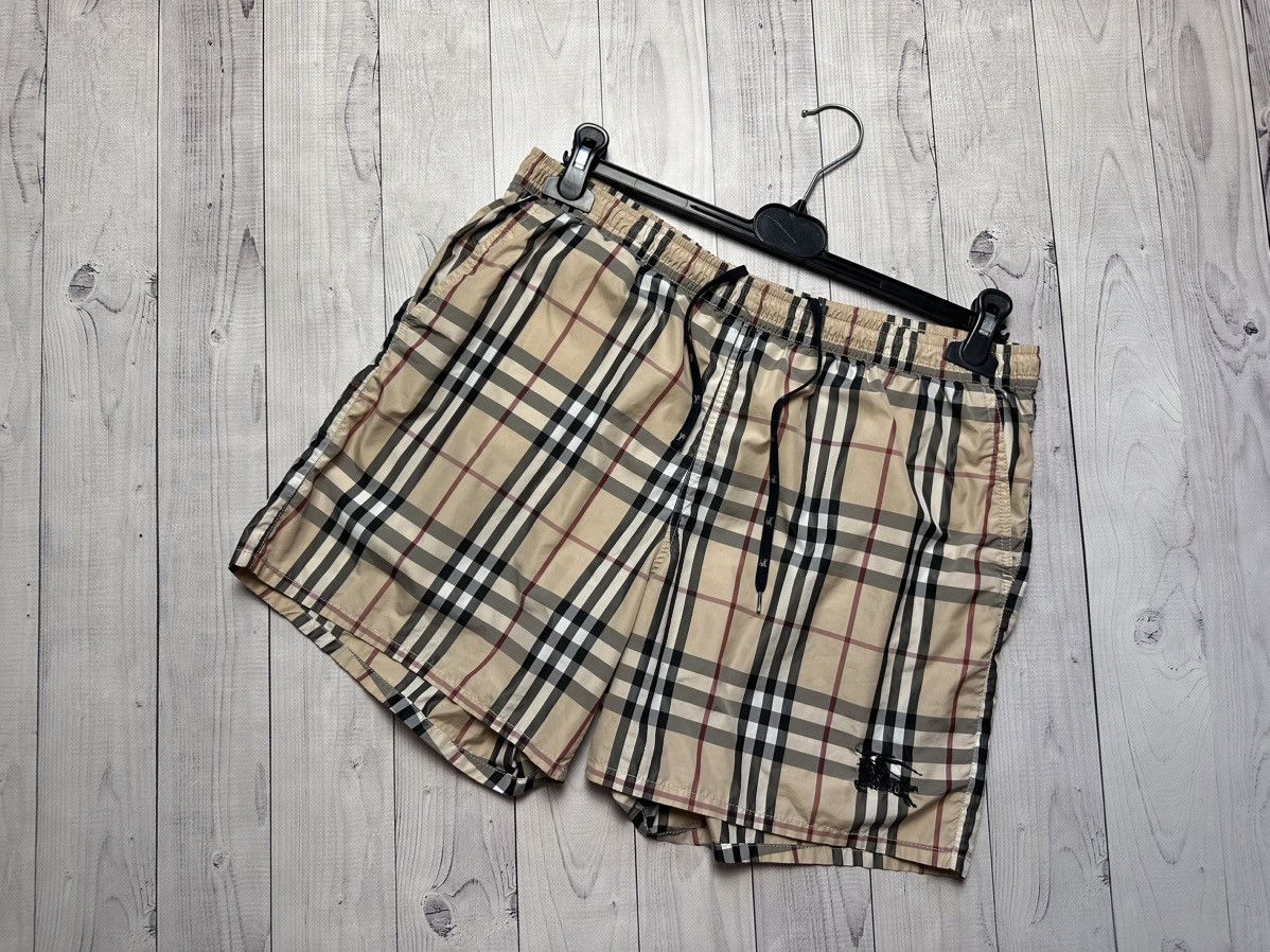 Burberry × Vintage Vintage Burberry plaid shorts size M plaid rare Size US 32 / EU 48 - 1 Thumbnail