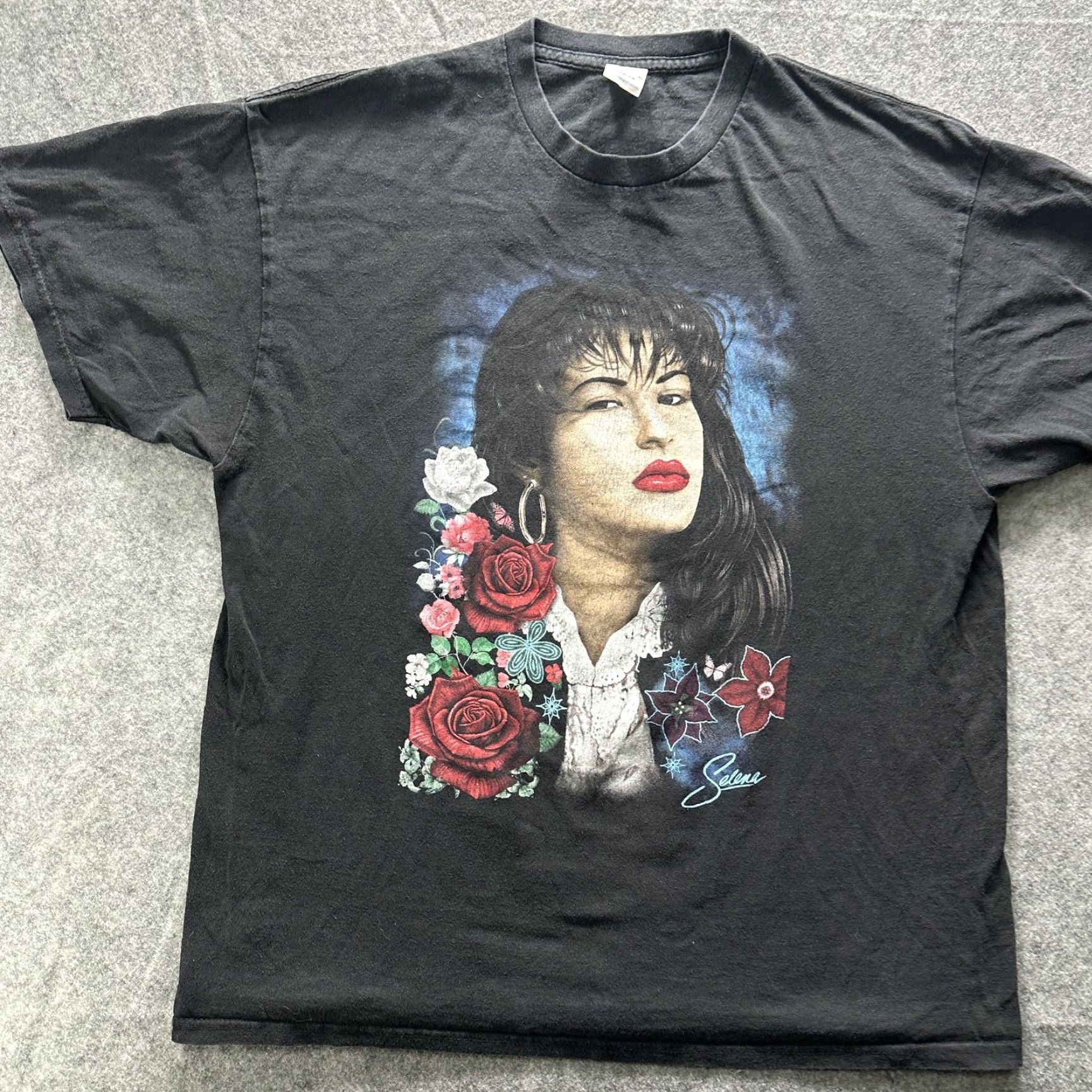 Other VINTAGE Selena Shirt Mens XL Black TeeStyled Floral Portrait Graphic 90s Size US XL / EU 56 / 4 - 3 Thumbnail