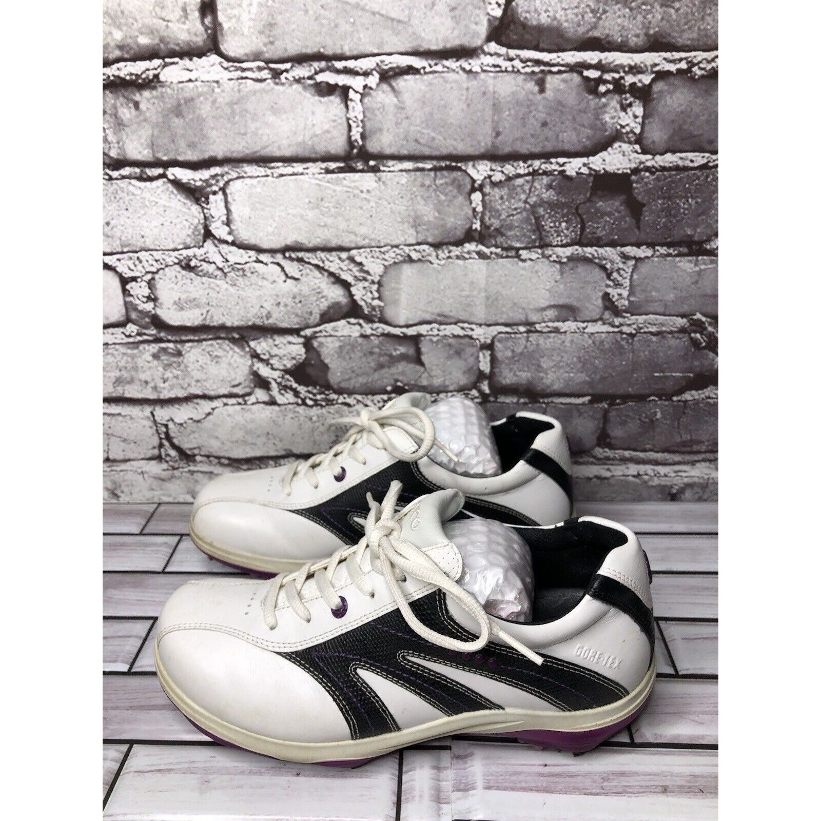 Ecco Ecco Gore Tex White Leather Black Purple Cleats Golf Shoes W Size US 6.5 / IT 36.5 - 17 Thumbnail