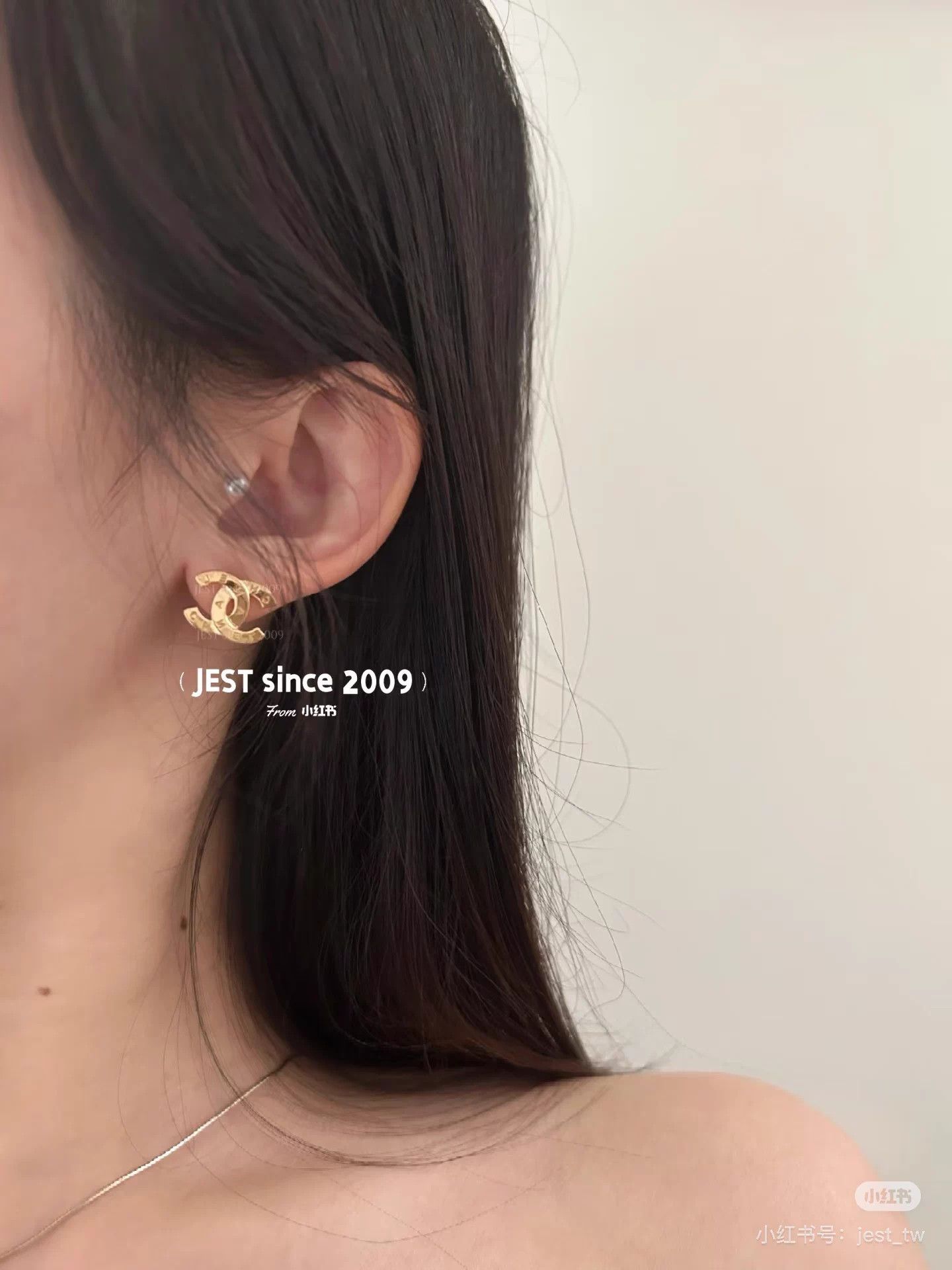 Chanel Chanel 25V Gold Double C Logo Earrings New With Box In Stock Size ONE SIZE - 8 Thumbnail
